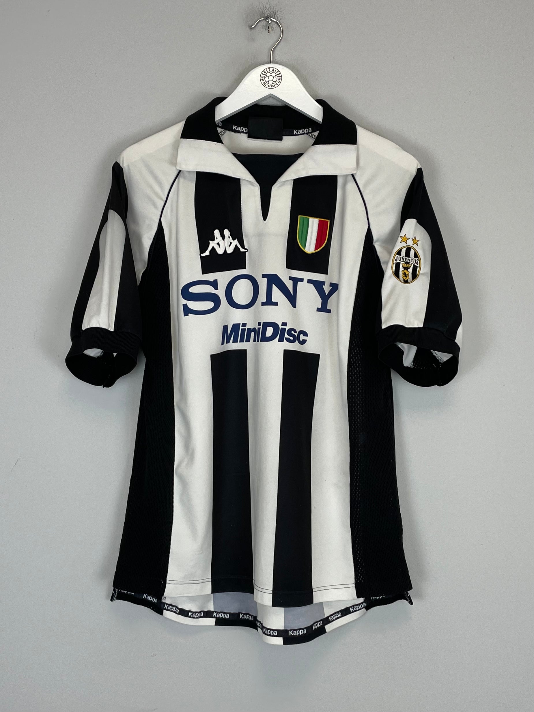 Shop 1997/98 JUVENTUS INZAGHI #9 HOME SHIRT (L) KAPPA, classic football shirts, vintage football shirts & retro soccer jerseys at Cult Kits