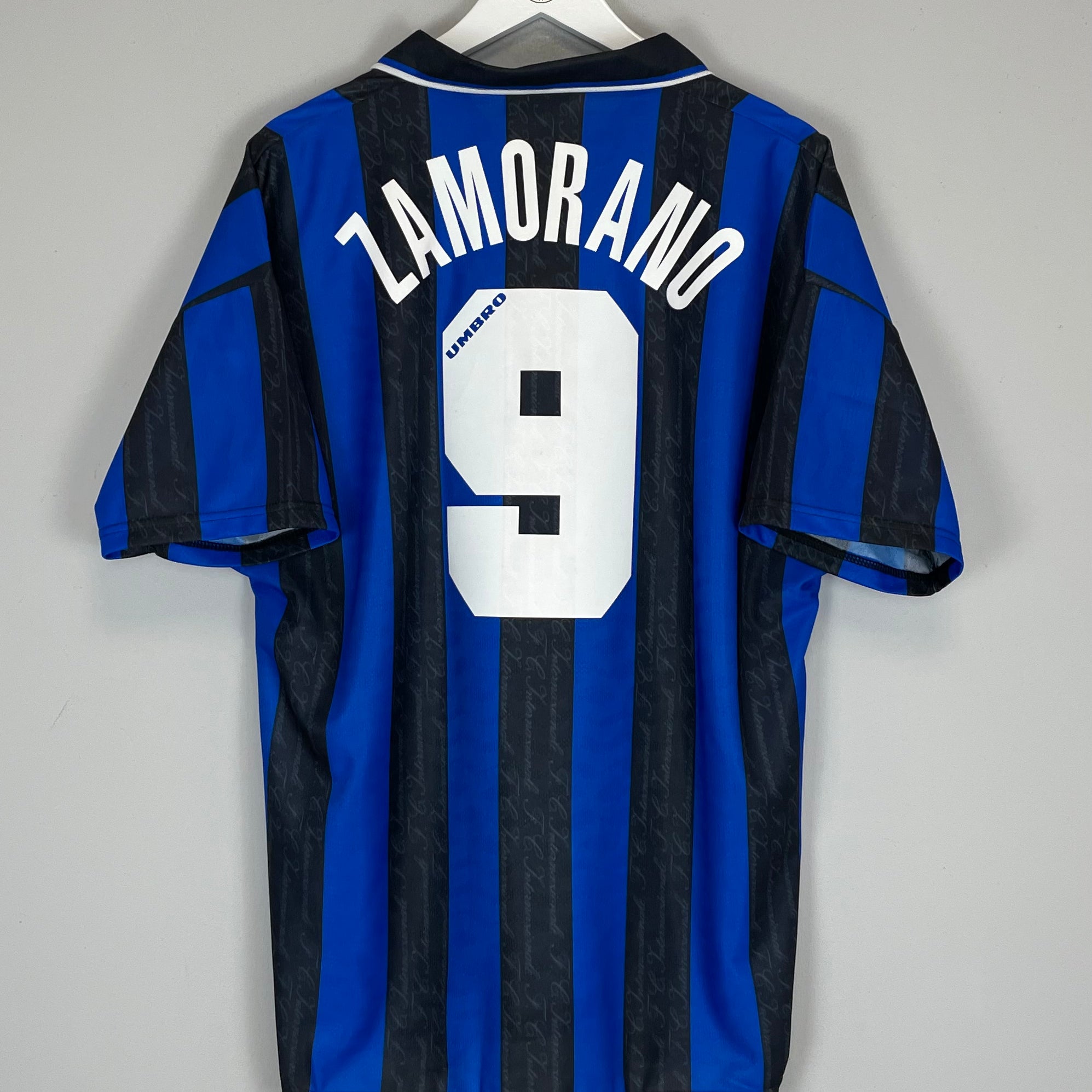 Shop 1996/97 INTER MILAN ZAMORANO #9 *MINT* HOME SHIRT (L) UMBRO, classic football shirts, vintage football shirts & retro soccer jerseys at Cult Kits
