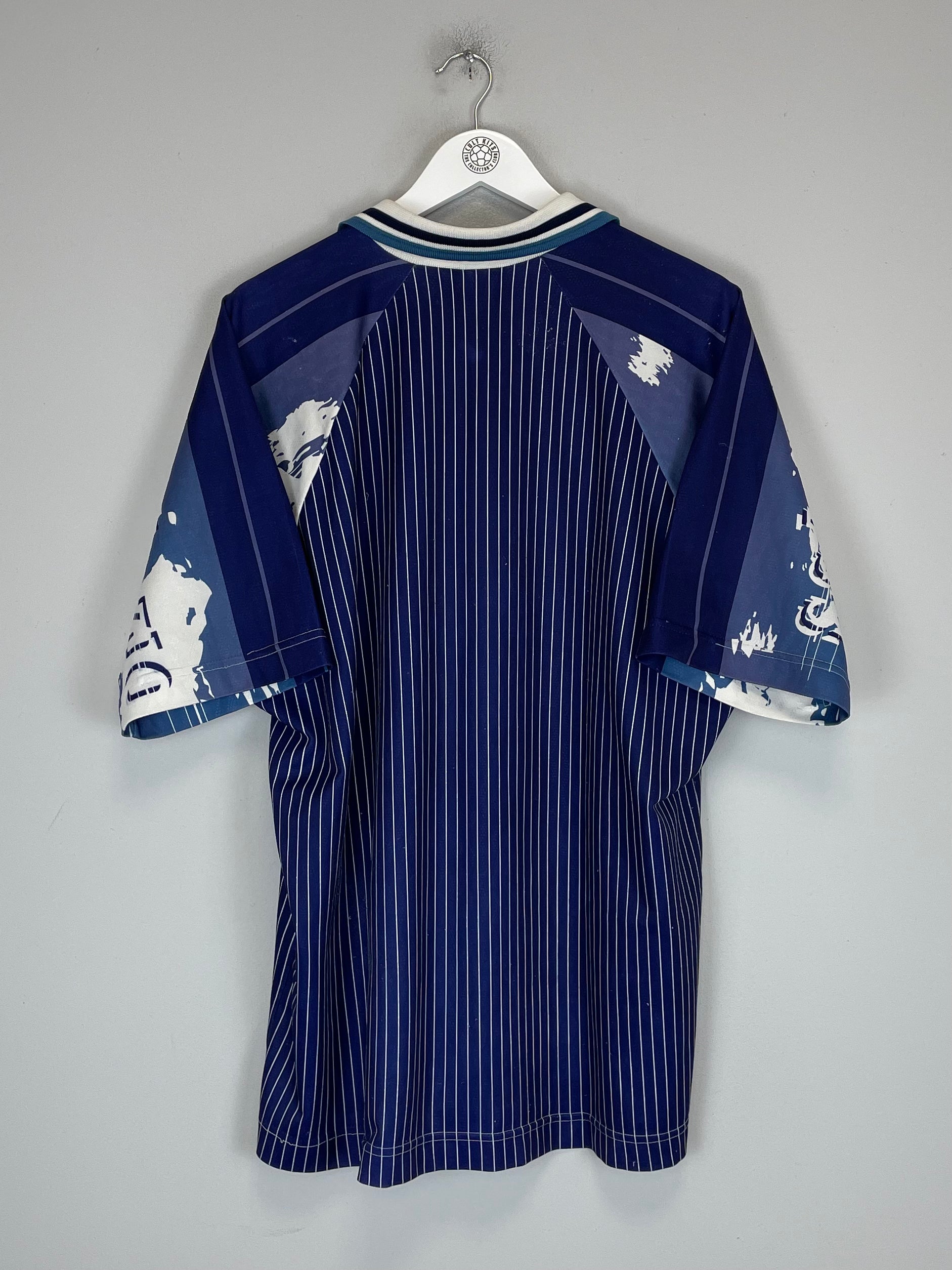 Shop 1996/98 LAZIO AWAY SHIRT (XL) UMBRO, classic football shirts, vintage football shirts & retro soccer jerseys at Cult Kits