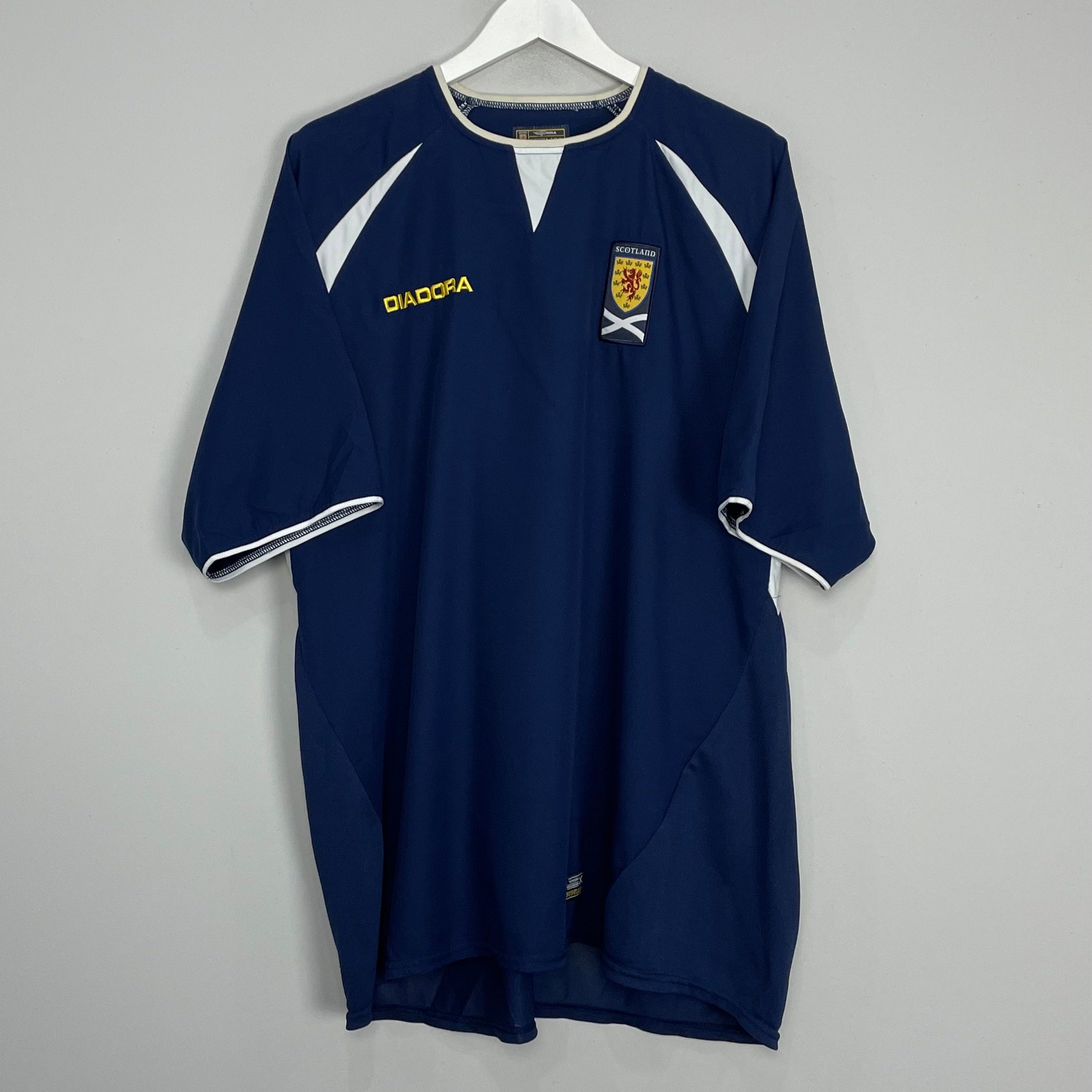 Shop 2003/05 SCOTLAND HOME SHIRT (XL) DIADORA, classic football shirts, vintage football shirts & retro soccer jerseys at Cult Kits