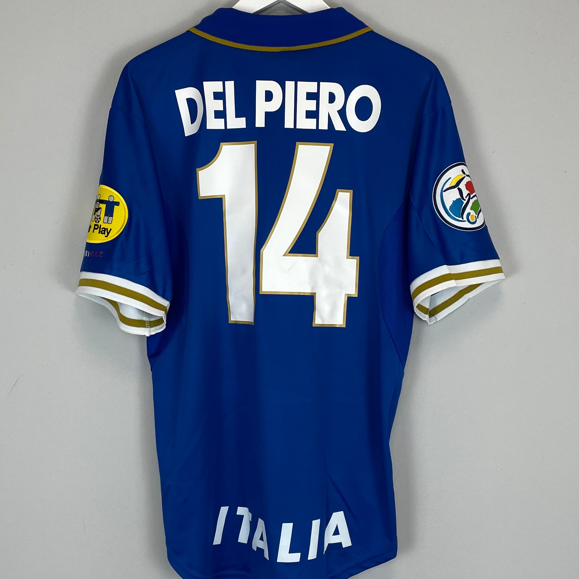Shop 1996/97 ITALY DEL PIERO #14 HOME SHIRT (L) NIKE, classic football shirts, vintage football shirts & retro soccer jerseys at Cult Kits