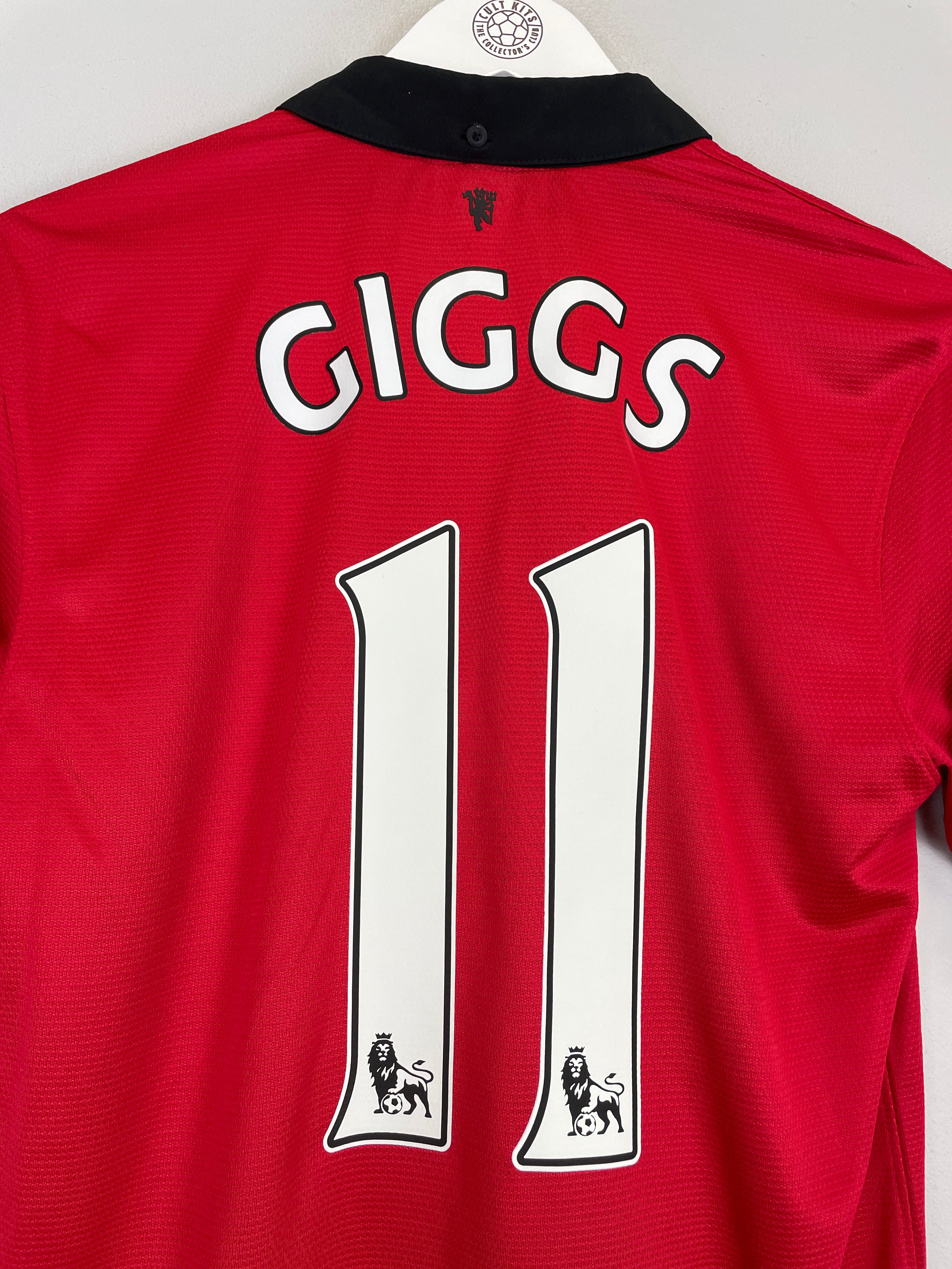 Shop 2013/14 MANCHESTER UNITED GIGGS #11 HOME SHIRT (M) NIKE, classic football shirts, vintage football shirts & retro soccer jerseys at Cult Kits