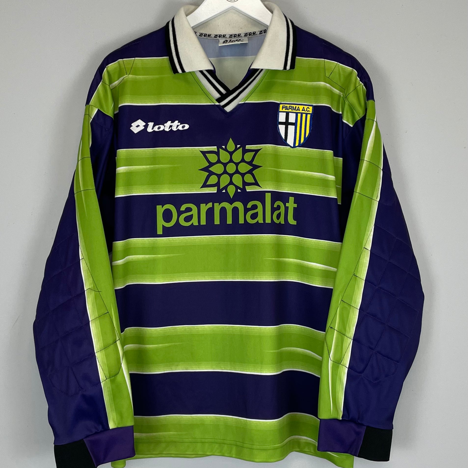 Shop 1998/99 PARMA GK SHIRT (XL) LOTTO, classic football shirts, vintage football shirts & retro soccer jerseys at Cult Kits