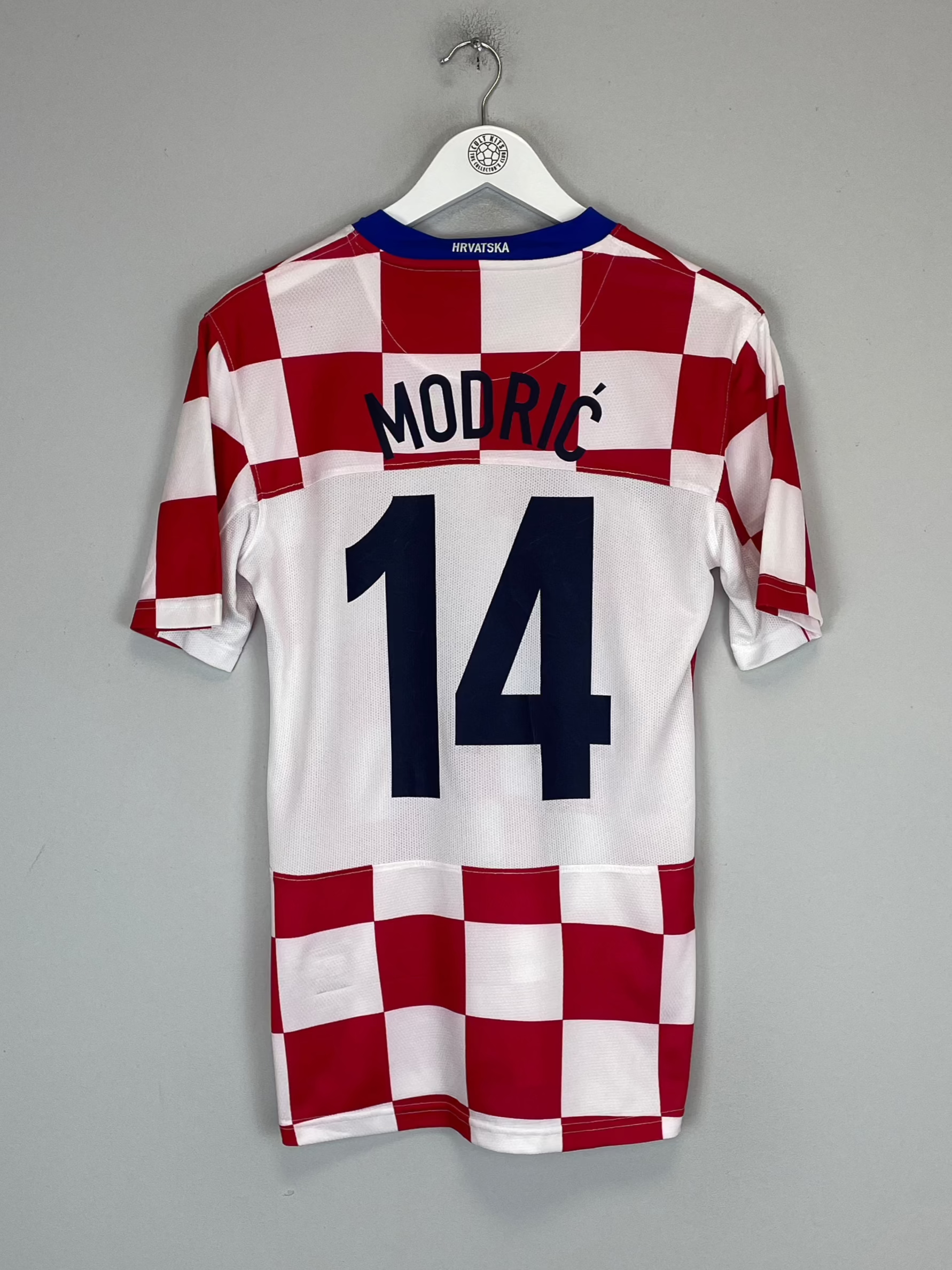 Shop 2008/09 CROATIA MODRIC #14 HOME SHIRT (M) NIKE, classic football shirts, vintage football shirts & retro soccer jerseys at Cult Kits