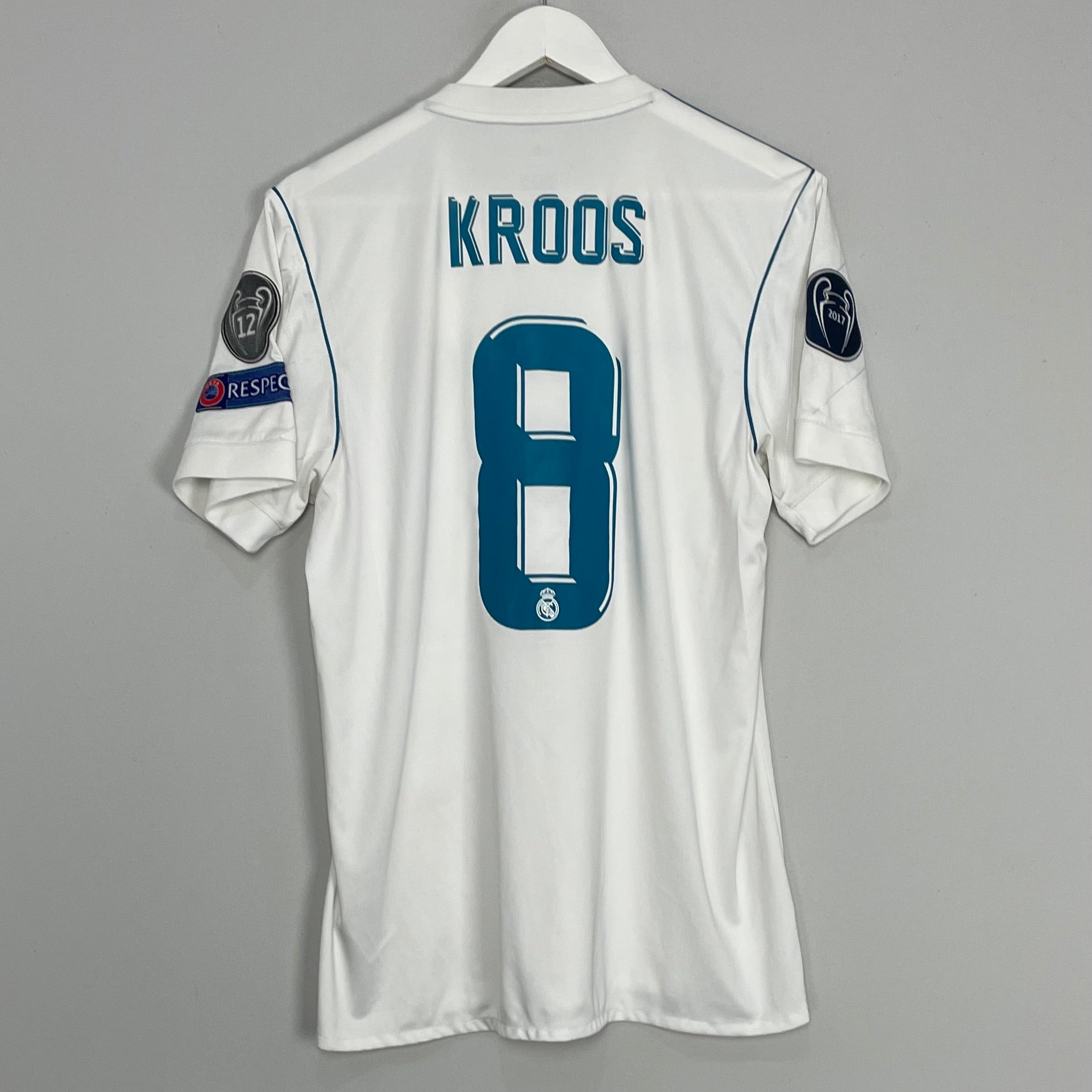Shop 2017/18 REAL MADRID KROOS #8 HOME SHIRT (M) ADIDAS, classic football shirts, vintage football shirts & retro soccer jerseys at Cult Kits