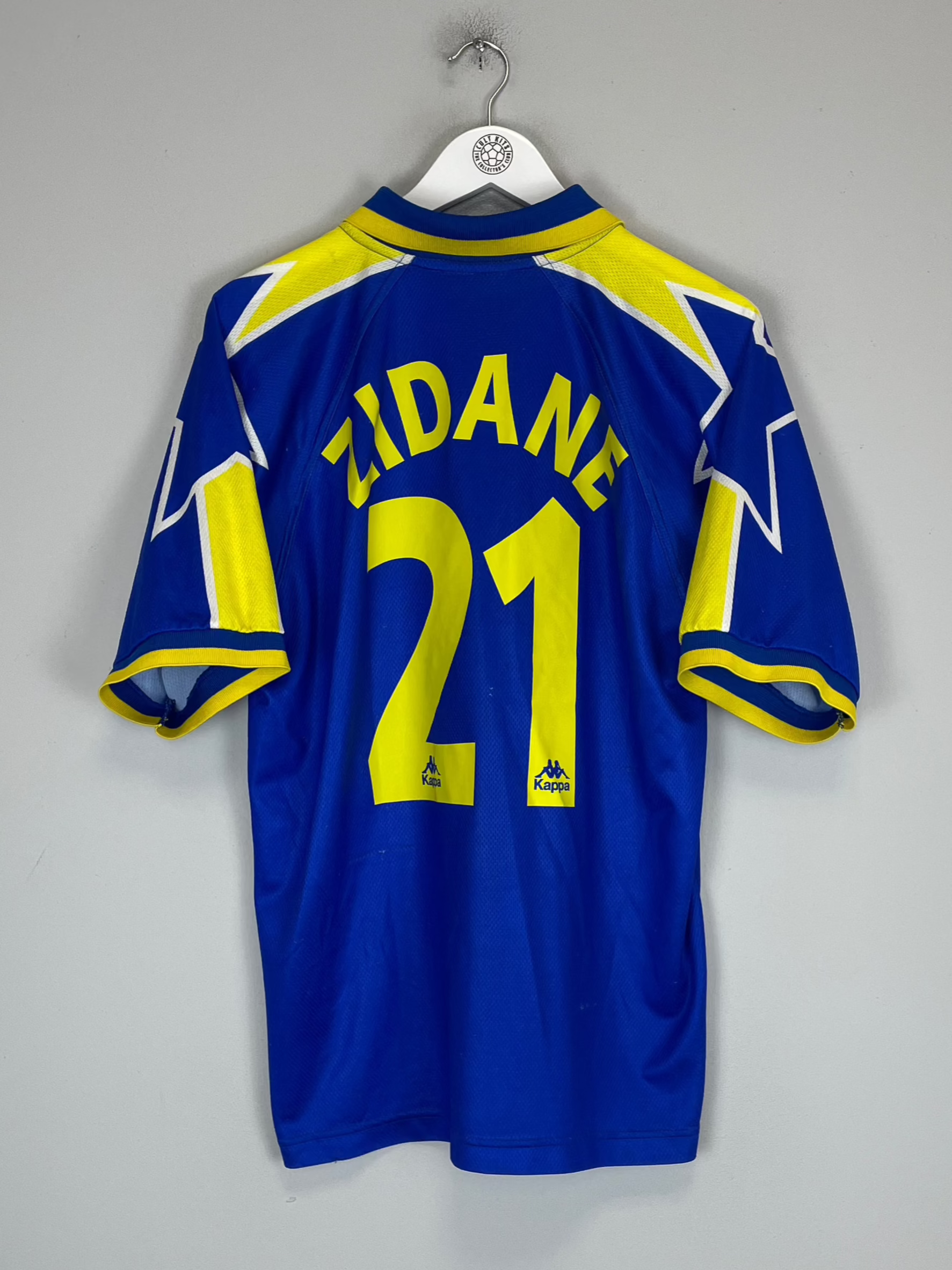 Shop 1996/97 JUVENTUS ZIDANE #21 AWAY SHIRT (XL) KAPPA, classic football shirts, vintage football shirts & retro soccer jerseys at Cult Kits