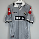 Shop 2000/01 JUVENTUS DAVIDS #26 THIRD SHIRT (L) LOTTO, classic football shirts, vintage football shirts & retro soccer jerseys at Cult Kits