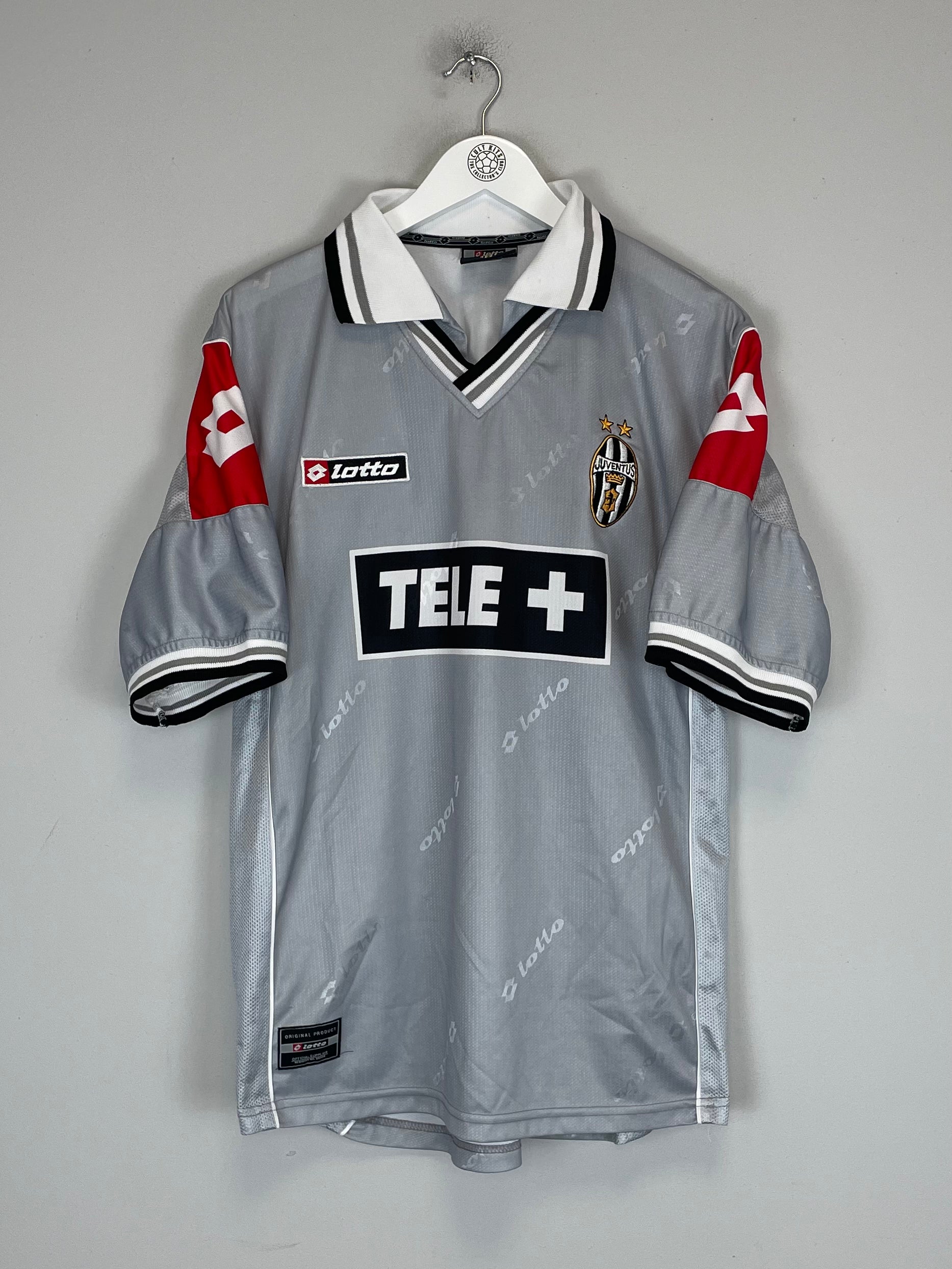 Shop 2000/01 JUVENTUS DAVIDS #26 THIRD SHIRT (L) LOTTO, classic football shirts, vintage football shirts & retro soccer jerseys at Cult Kits
