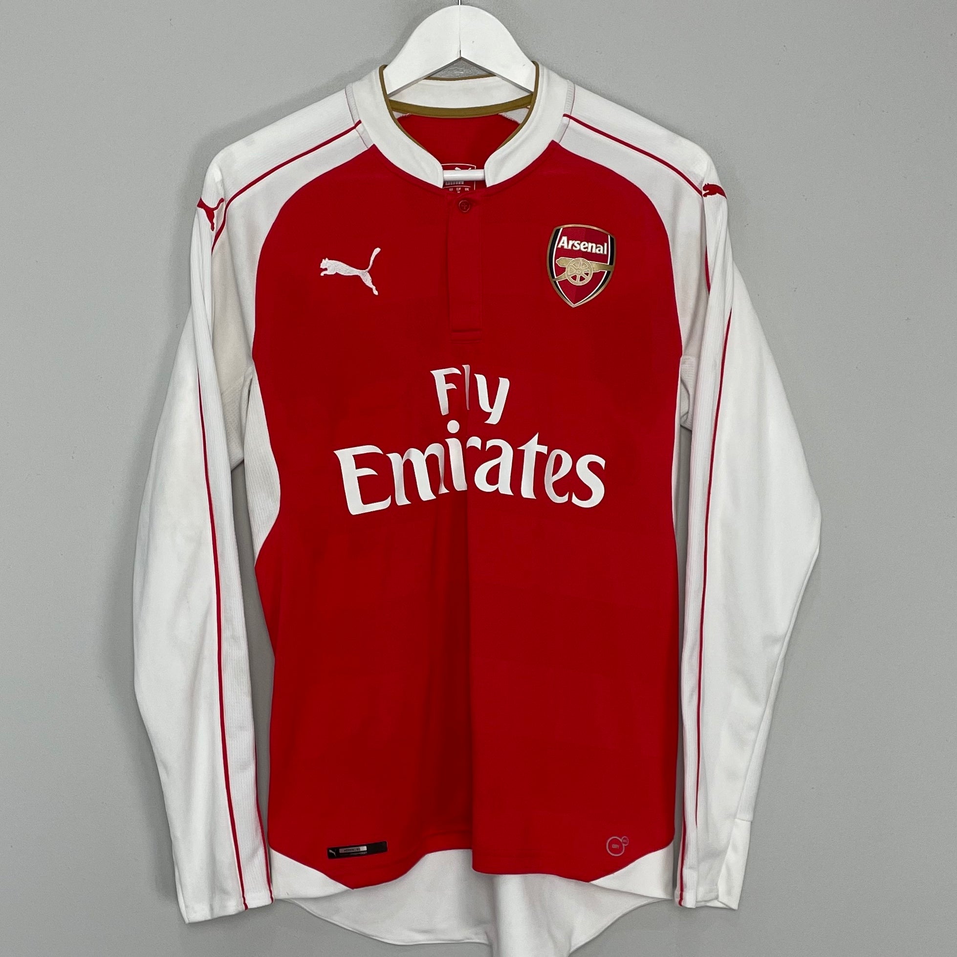 Shop 2015/16 ARSENAL L/S HOME SHIRT (M) PUMA, classic football shirts, vintage football shirts & retro soccer jerseys at Cult Kits