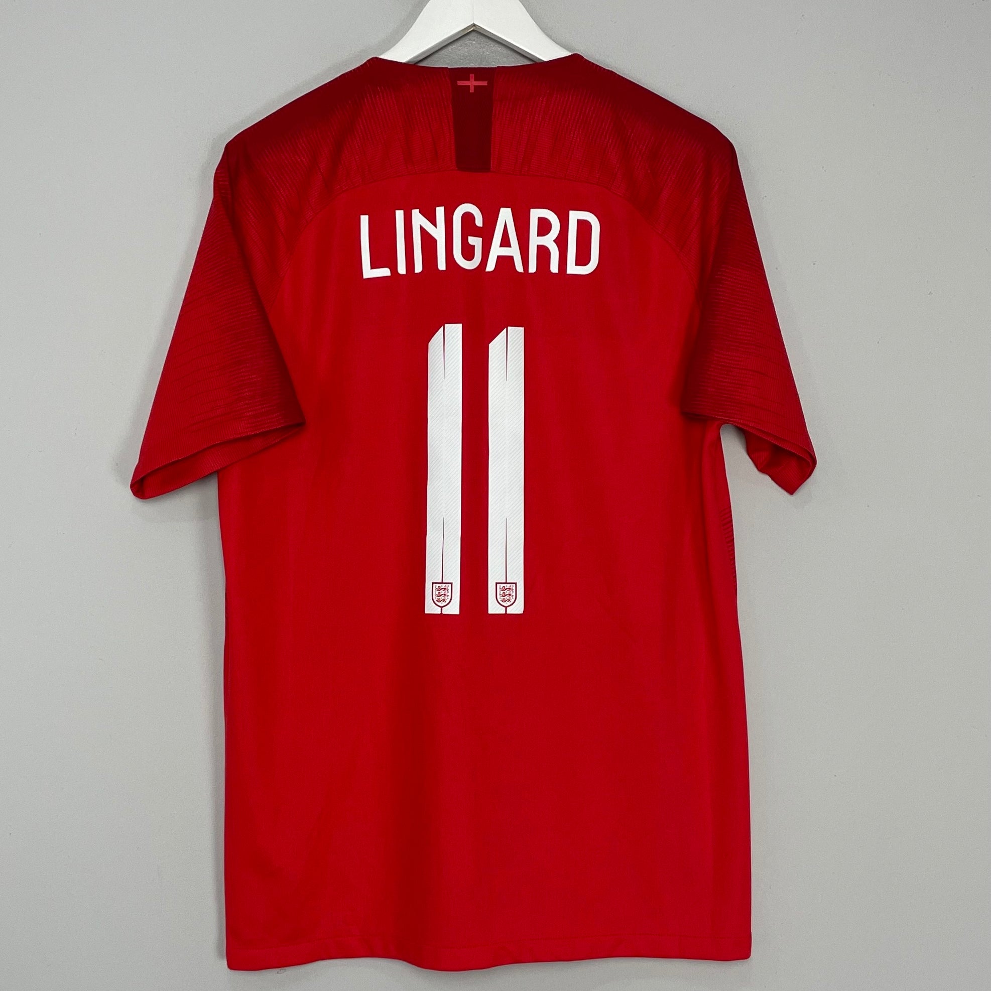 Shop 2018/19 ENGLAND LINGARD #11 AWAY SHIRT (L) NIKE, classic football shirts, vintage football shirts & retro soccer jerseys at Cult Kits