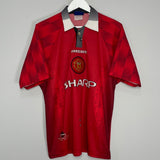 Shop 1996/98 MANCHESTER UNITED CANTONA #7 HOME SHIRT (L) UMBRO, classic football shirts, vintage football shirts & retro soccer jerseys at Cult Kits
