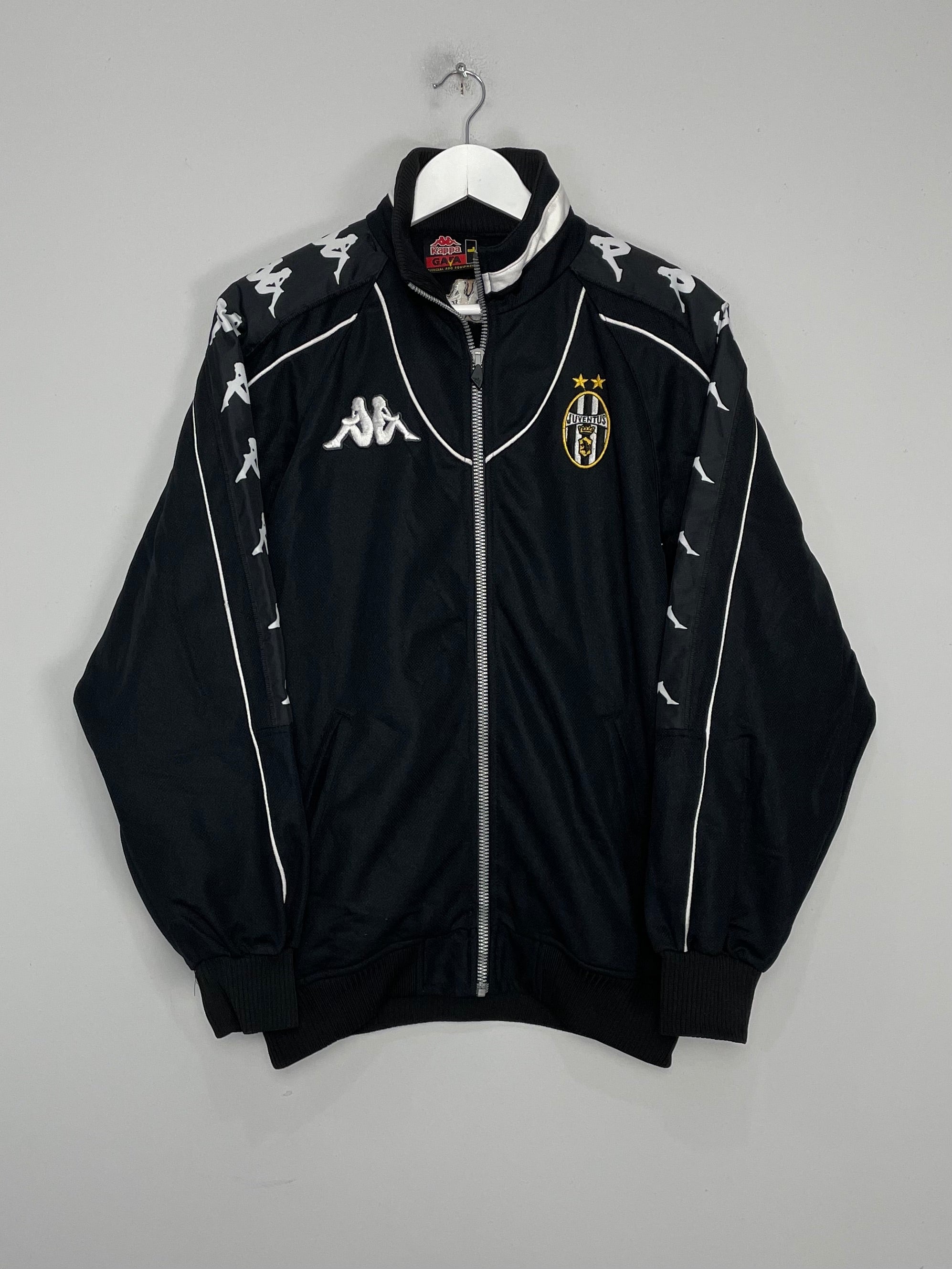 Shop 1999/00 JUVENTUS FULL TRACKSUIT (L) KAPPA, classic football shirts, vintage football shirts & retro soccer jerseys at Cult Kits