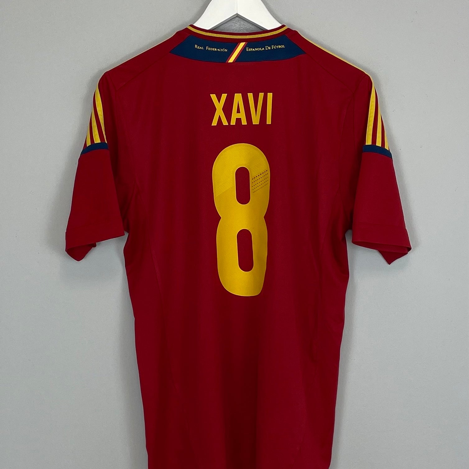Shop 2012 SPAIN XAVI #8 HOME SHIRT (M) ADIDAS, classic football shirts, vintage football shirts & retro soccer jerseys at Cult Kits