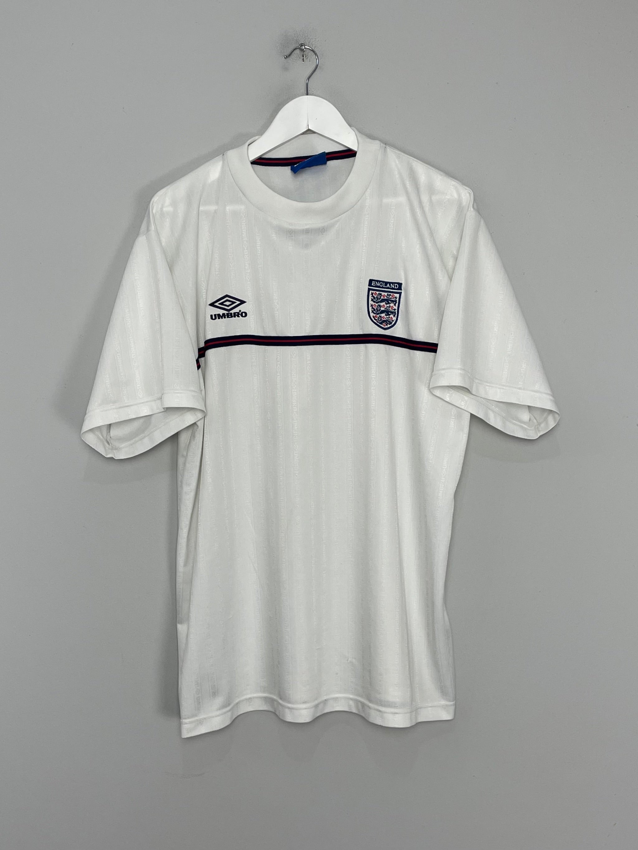 Shop 2001 ENGLAND TRAINING SHIRT (XXL) UMBRO, classic football shirts, vintage football shirts & retro soccer jerseys at Cult Kits