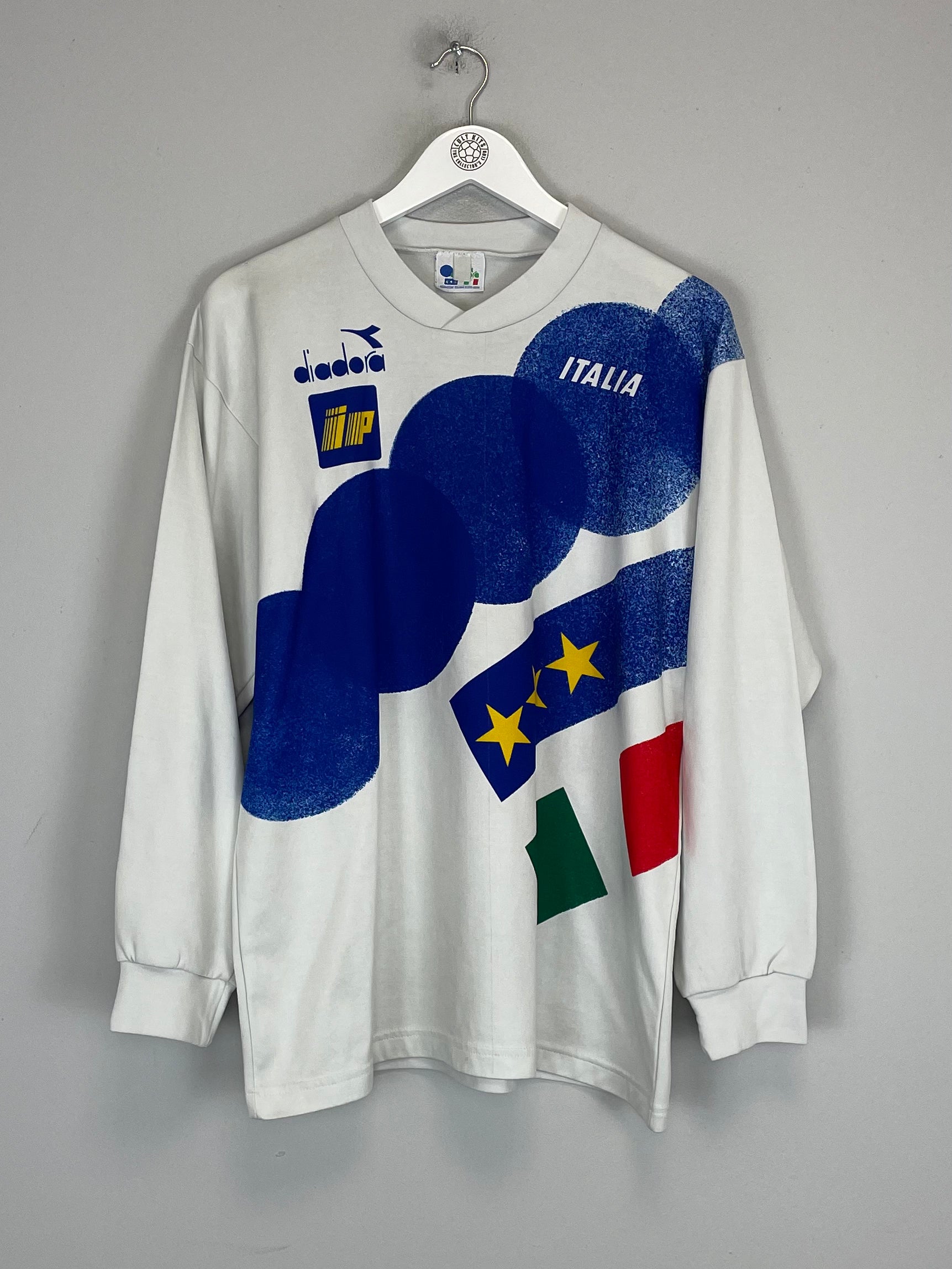 Shop 1992/94 ITALY #10 TRAINING SHIRT (M) DIADORA, classic football shirts, vintage football shirts & retro soccer jerseys at Cult Kits