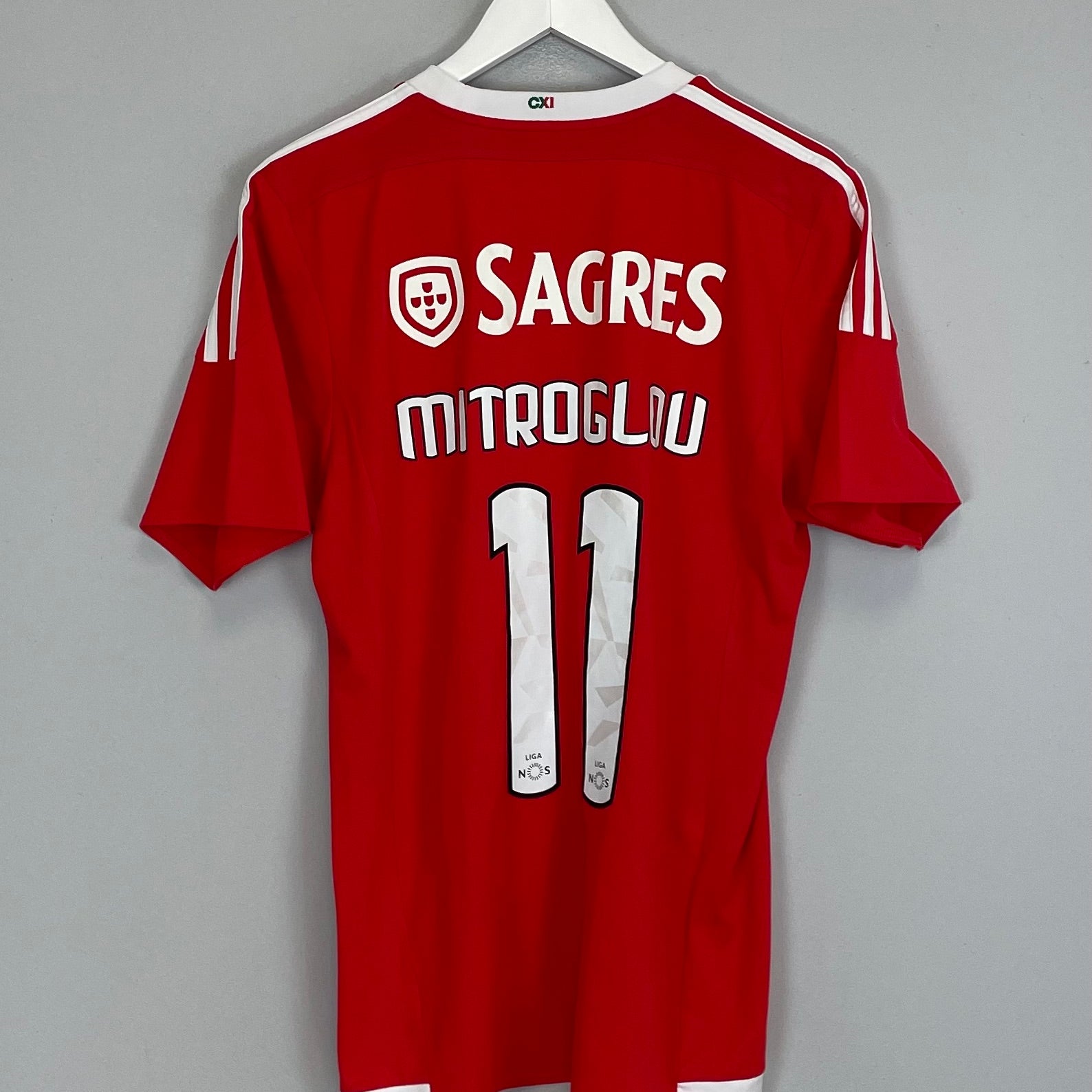 Shop 2015/16 BENFICA MITROGLOU #11 HOME SHIRT (M) ADIDAS, classic football shirts, vintage football shirts & retro soccer jerseys at Cult Kits
