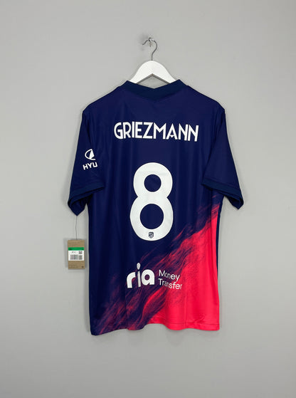 Image of the Atletico Madrid Griezmann shirt from the 2021/22 season