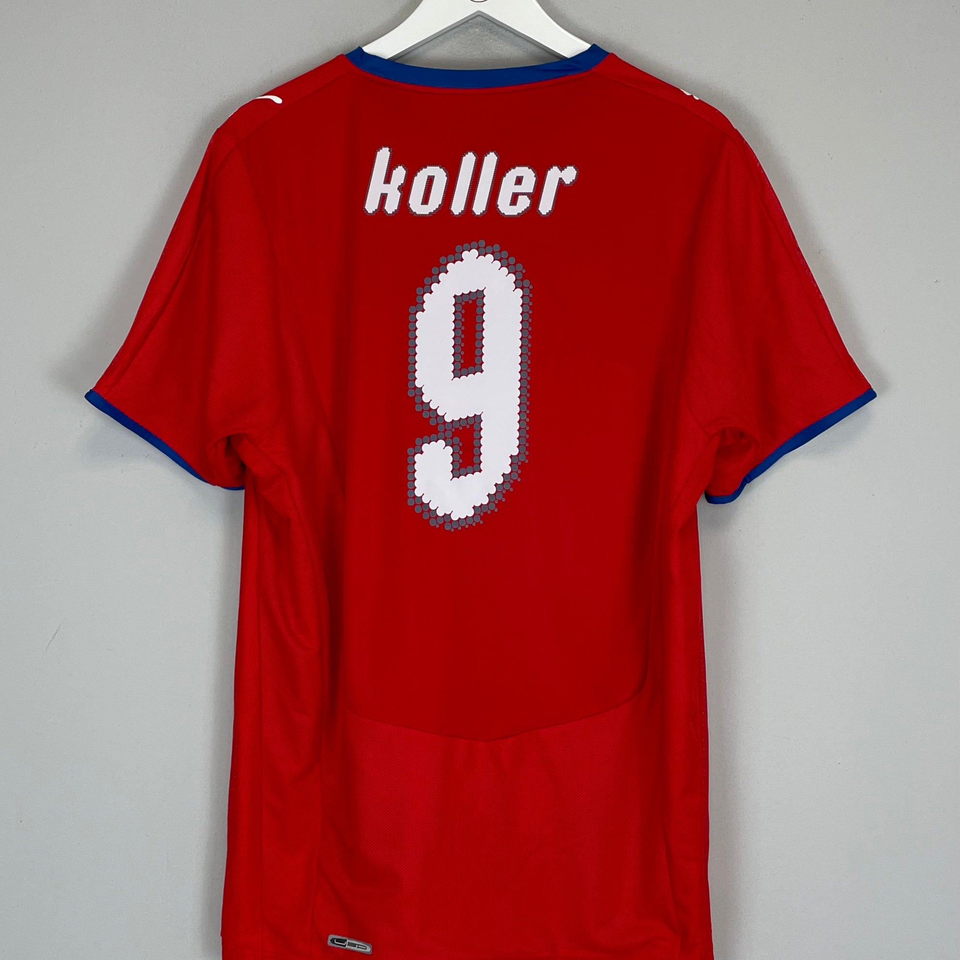 Shop 2008/09 CZECH REPUBLIC KOLLER #9 HOME SHIRT (XL) PUMA, classic football shirts, vintage football shirts & retro soccer jerseys at Cult Kits