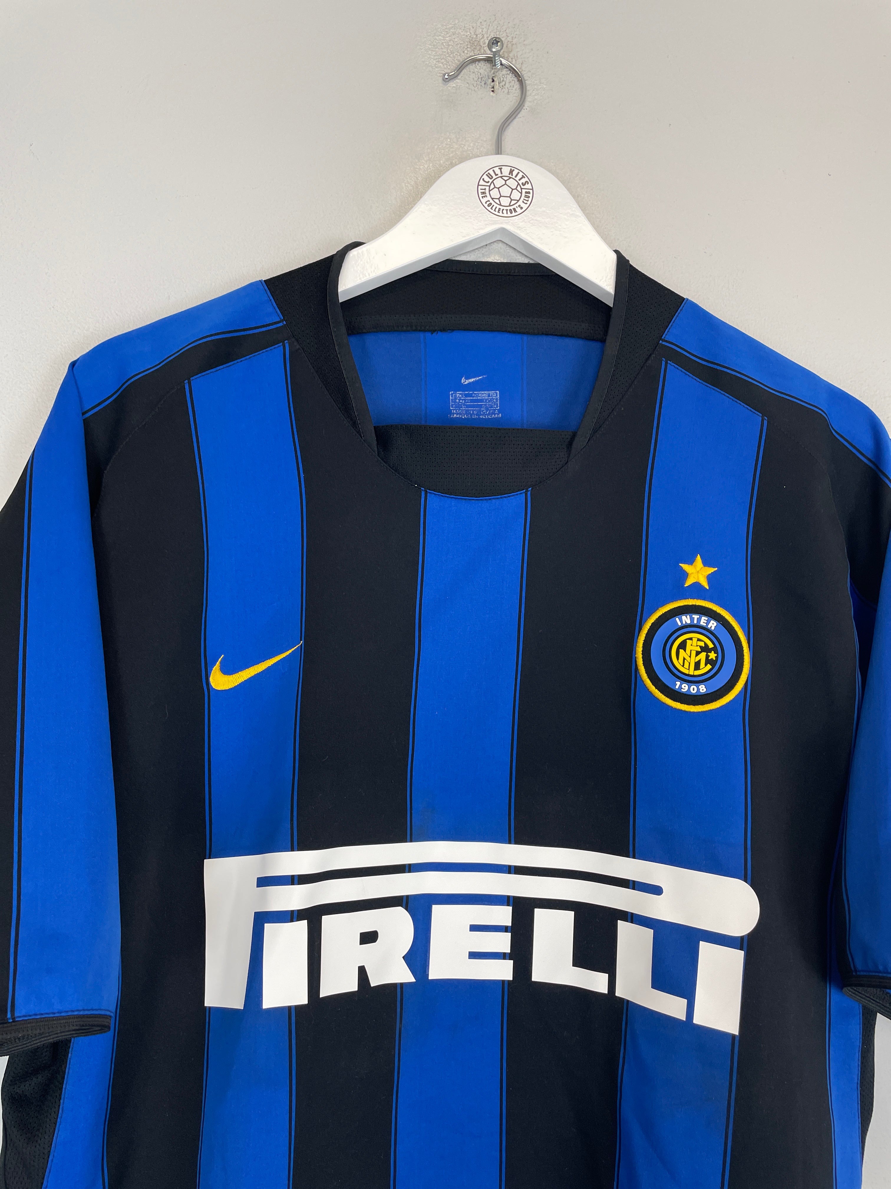 Shop 2003/04 INTER MILAN J.ZANETTI #4 HOME SHIRT (L) NIKE, classic football shirts, vintage football shirts & retro soccer jerseys at Cult Kits