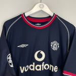 Shop 2000/01 MANCHESTER UNITED BECKHAM #7 C/L THIRD SHIRT (XL) UMBRO, classic football shirts, vintage football shirts & retro soccer jerseys at Cult Kits