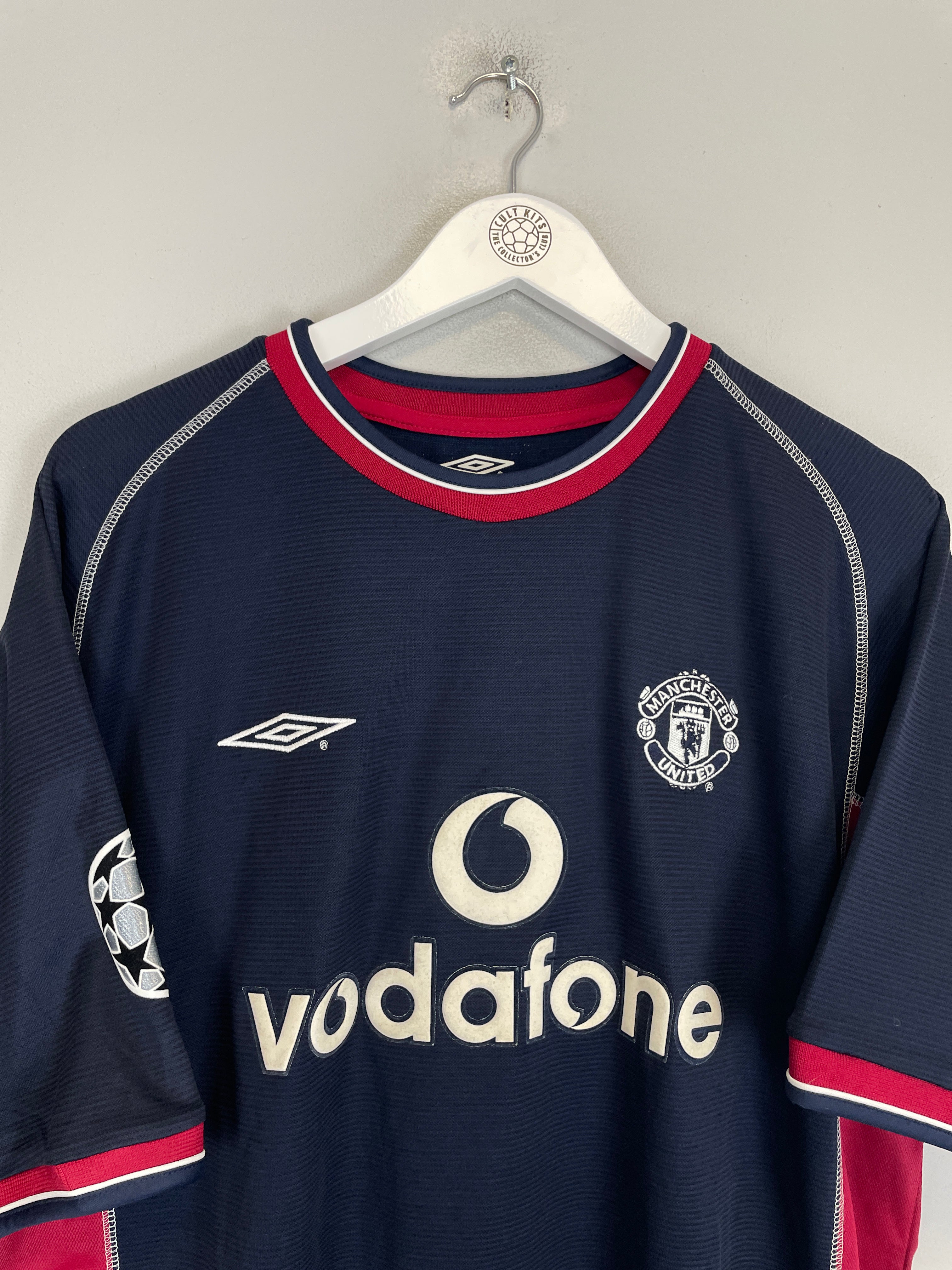 Shop 2000/01 MANCHESTER UNITED BECKHAM #7 C/L THIRD SHIRT (XL) UMBRO, classic football shirts, vintage football shirts & retro soccer jerseys at Cult Kits