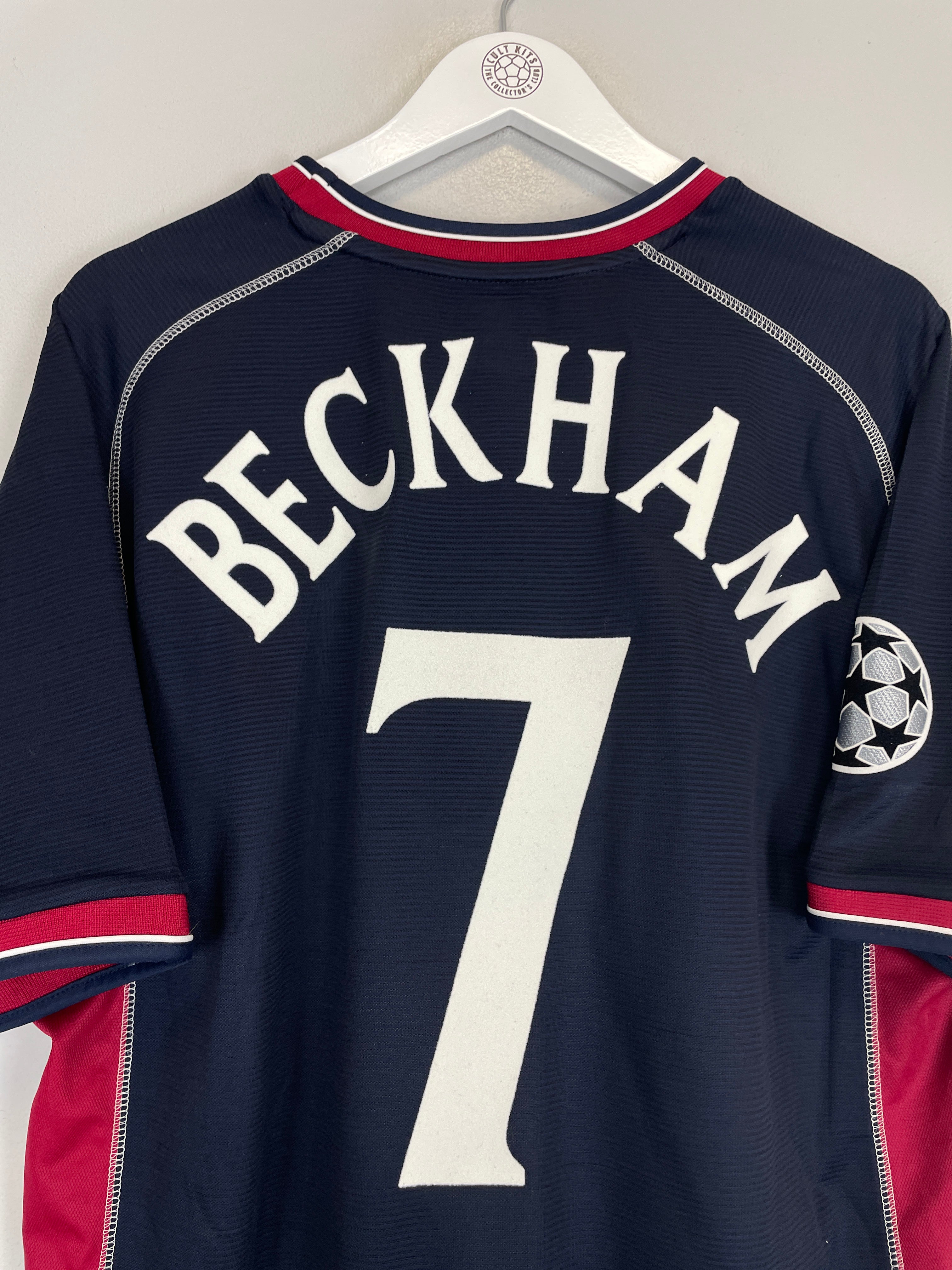 Shop 2000/01 MANCHESTER UNITED BECKHAM #7 C/L THIRD SHIRT (XL) UMBRO, classic football shirts, vintage football shirts & retro soccer jerseys at Cult Kits