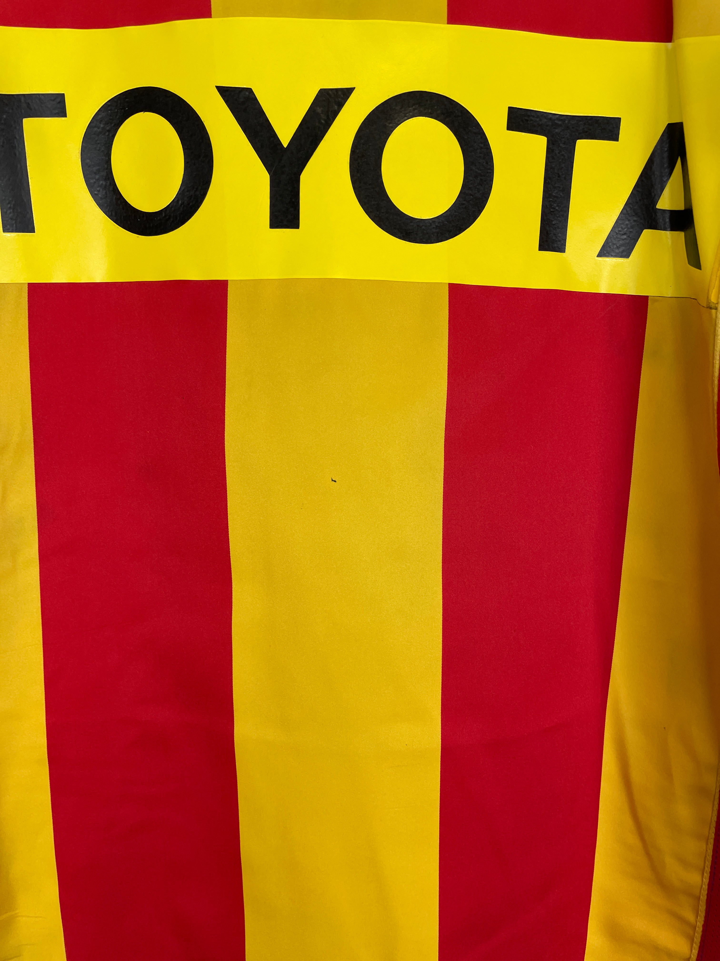 Shop 2004/05 VALENCIA AIMAR #21 THIRD SHIRT (M) NIKE, classic football shirts, vintage football shirts & retro soccer jerseys at Cult Kits