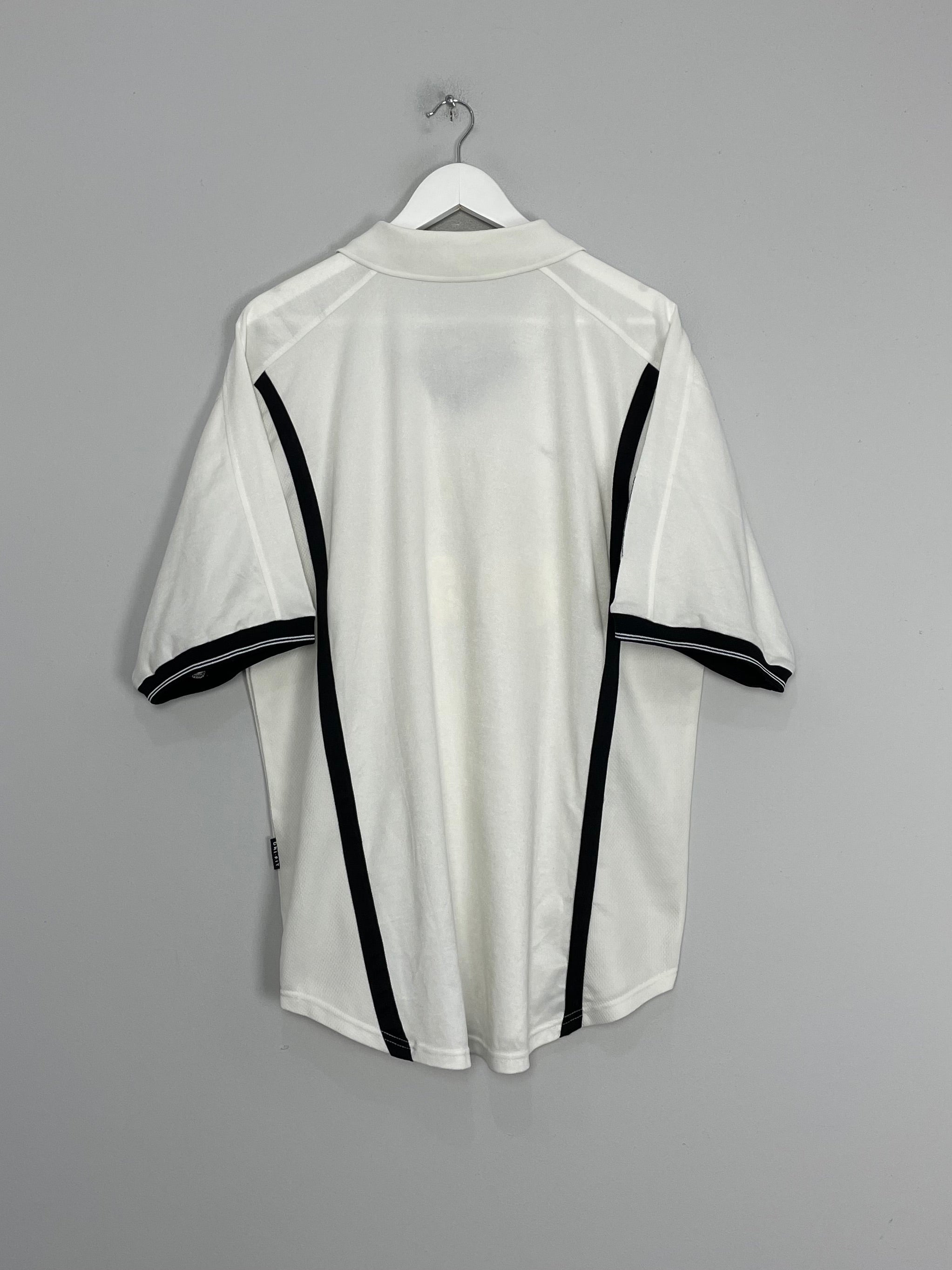 Shop 2000/01 VALENCIA HOME SHIRT (L) NIKE, classic football shirts, vintage football shirts & retro soccer jerseys at Cult Kits