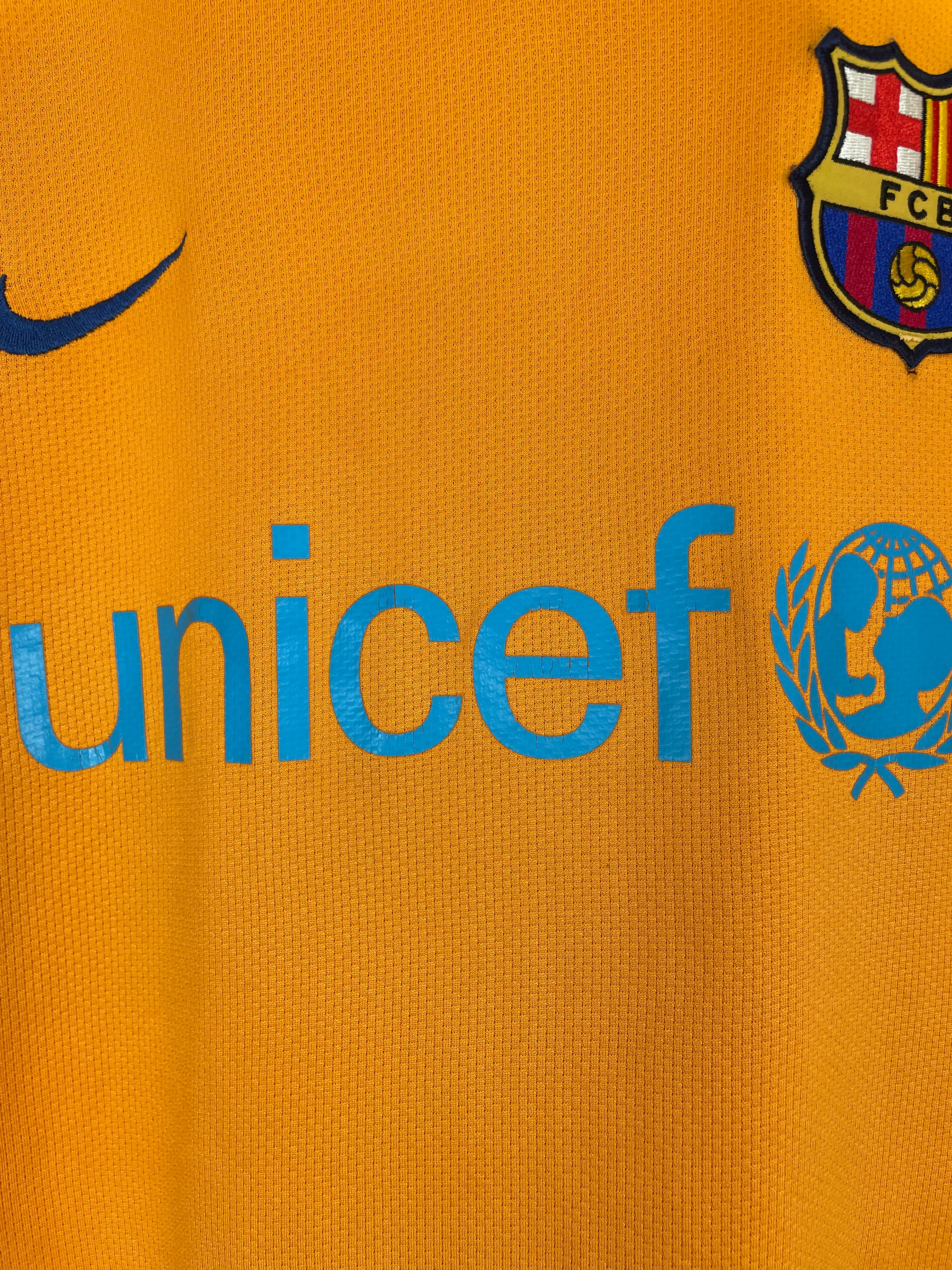 Shop 2006/08 BARCELONA RONALDINHO #10 AWAY SHIRT (L) NIKE, classic football shirts, vintage football shirts & retro soccer jerseys at Cult Kits