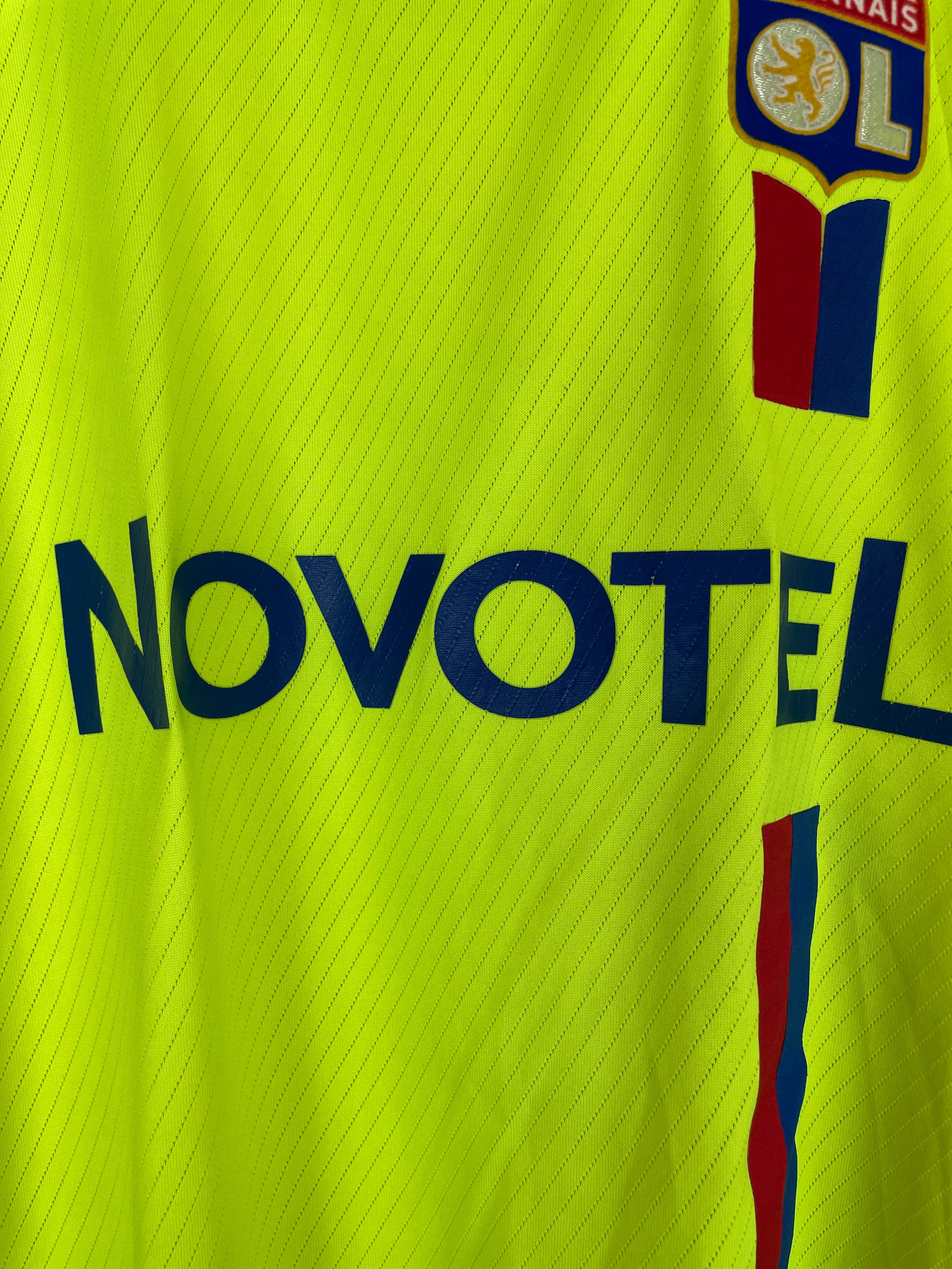 Shop 2008/09 LYON JUNINHO #8 THIRD SHIRT (L) UMBRO, classic football shirts, vintage football shirts & retro soccer jerseys at Cult Kits