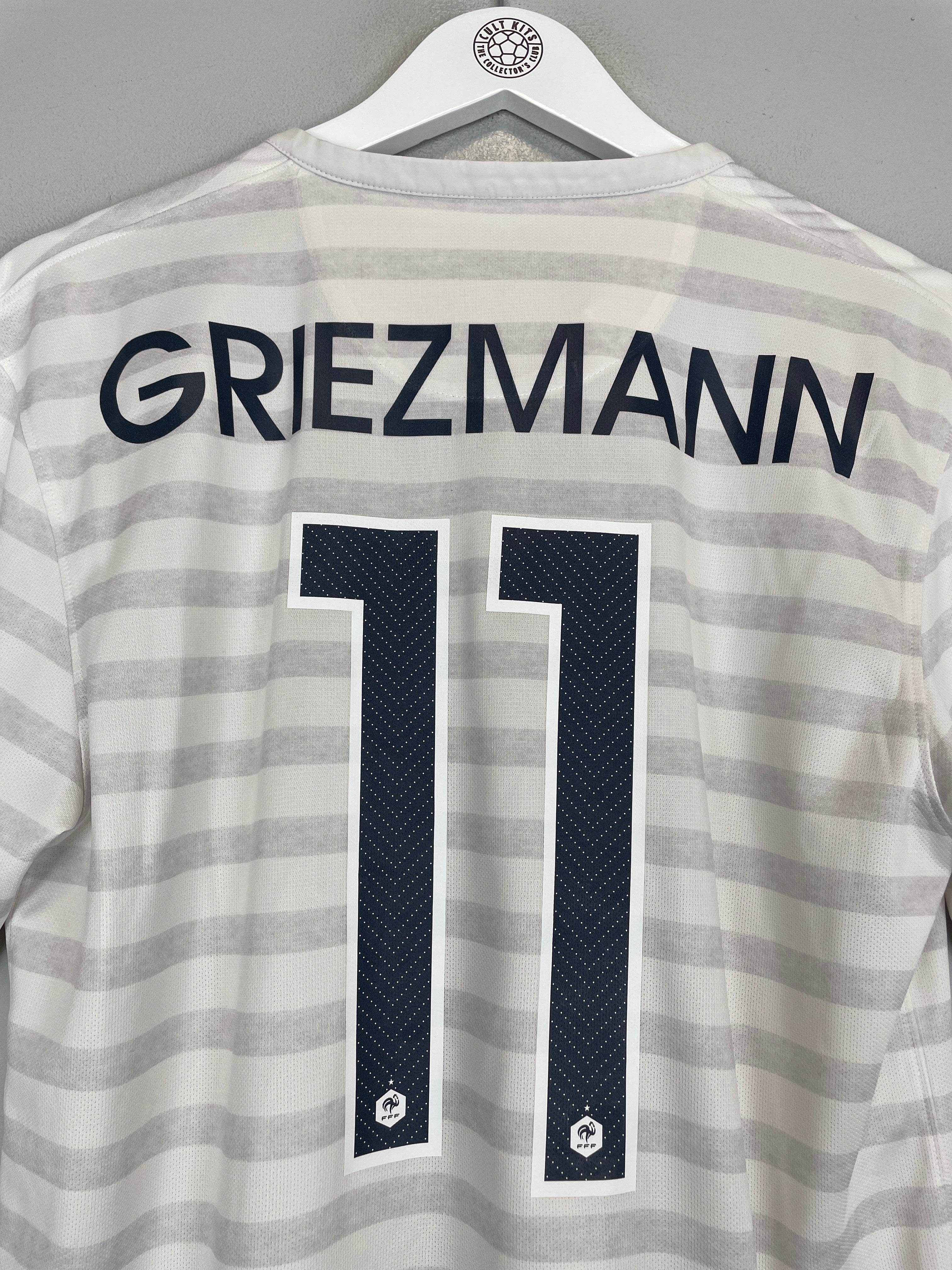 Shop 2014/15 FRANCE GRIEZMANN #11 AWAY SHIRT (M) NIKE, classic football shirts, vintage football shirts & retro soccer jerseys at Cult Kits
