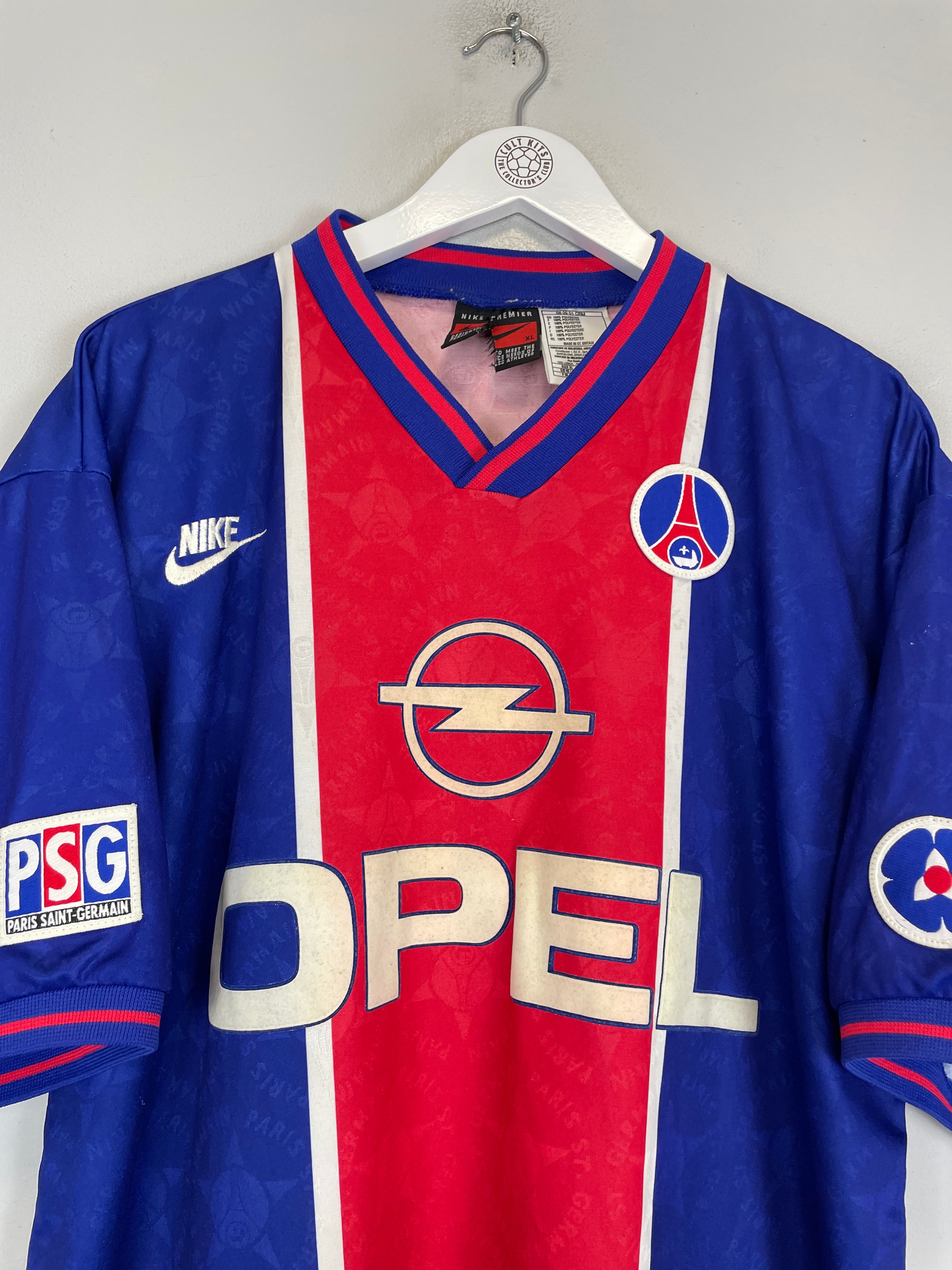 Shop 1995/96 PSG HOME SHIRT (XL) NIKE, classic football shirts, vintage football shirts & retro soccer jerseys at Cult Kits