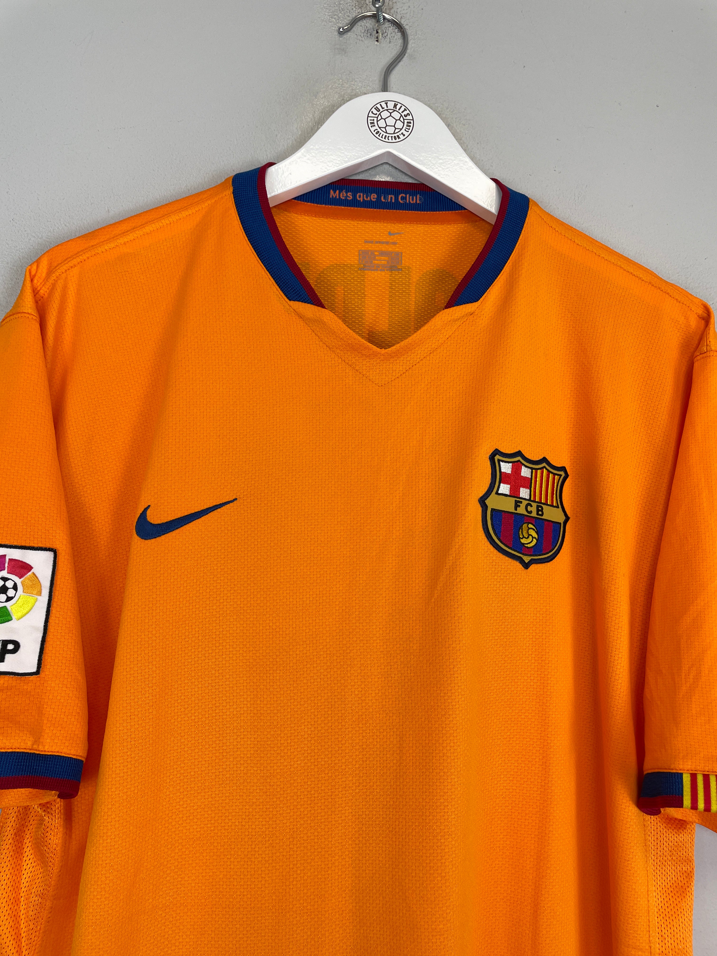 Shop 2006/08 BARCELONA RONALDINHO #10 AWAY SHIRT (XL) NIKE, classic football shirts, vintage football shirts & retro soccer jerseys at Cult Kits