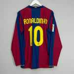 Shop 2007/08 BARCELONA RONALDINHO #10 L/S HOME SHIRT (M) NIKE, classic football shirts, vintage football shirts & retro soccer jerseys at Cult Kits