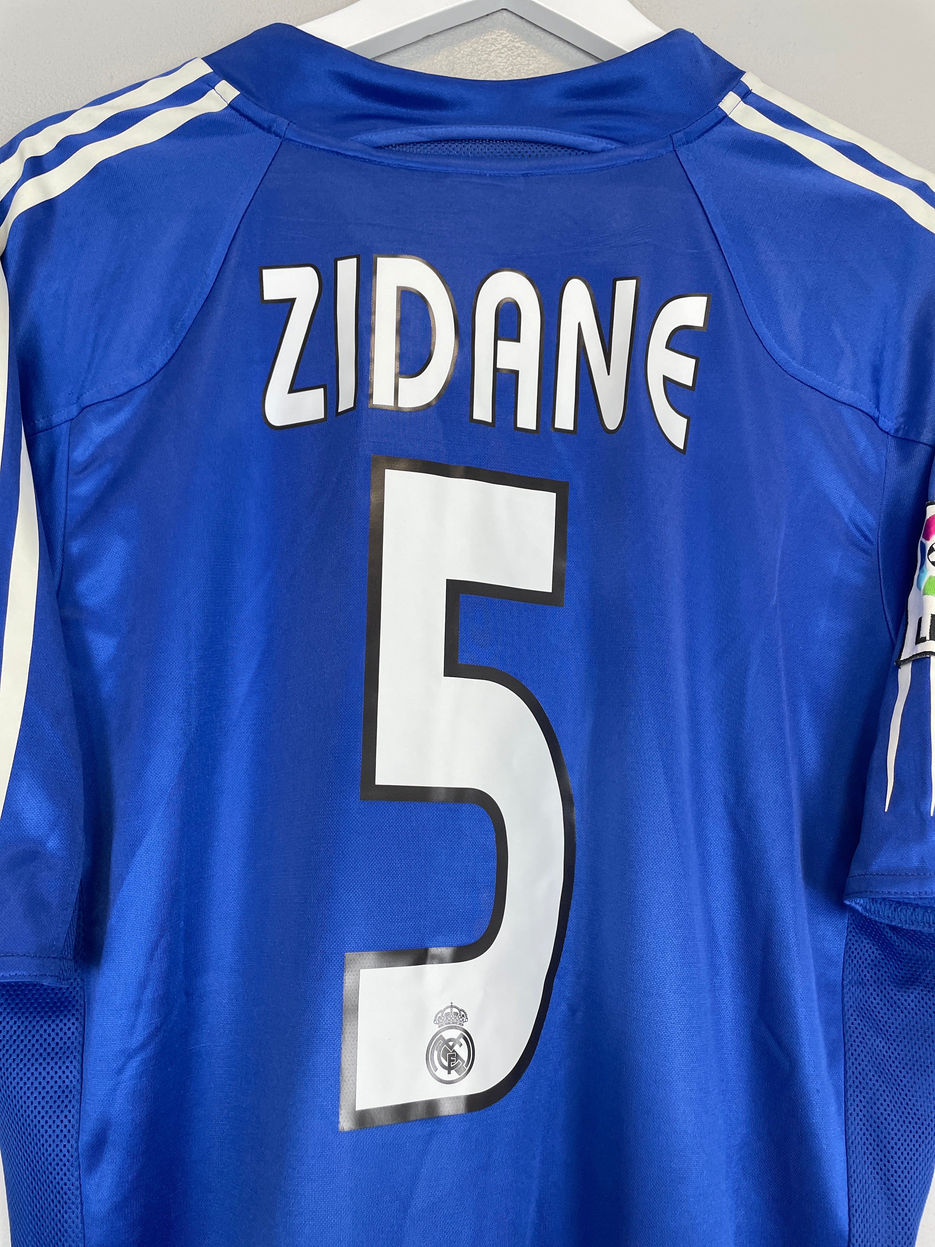 Shop 2004/05 REAL MADRID ZIDANE #5 THIRD SHIRT (L) ADIDAS, classic football shirts, vintage football shirts & retro soccer jerseys at Cult Kits