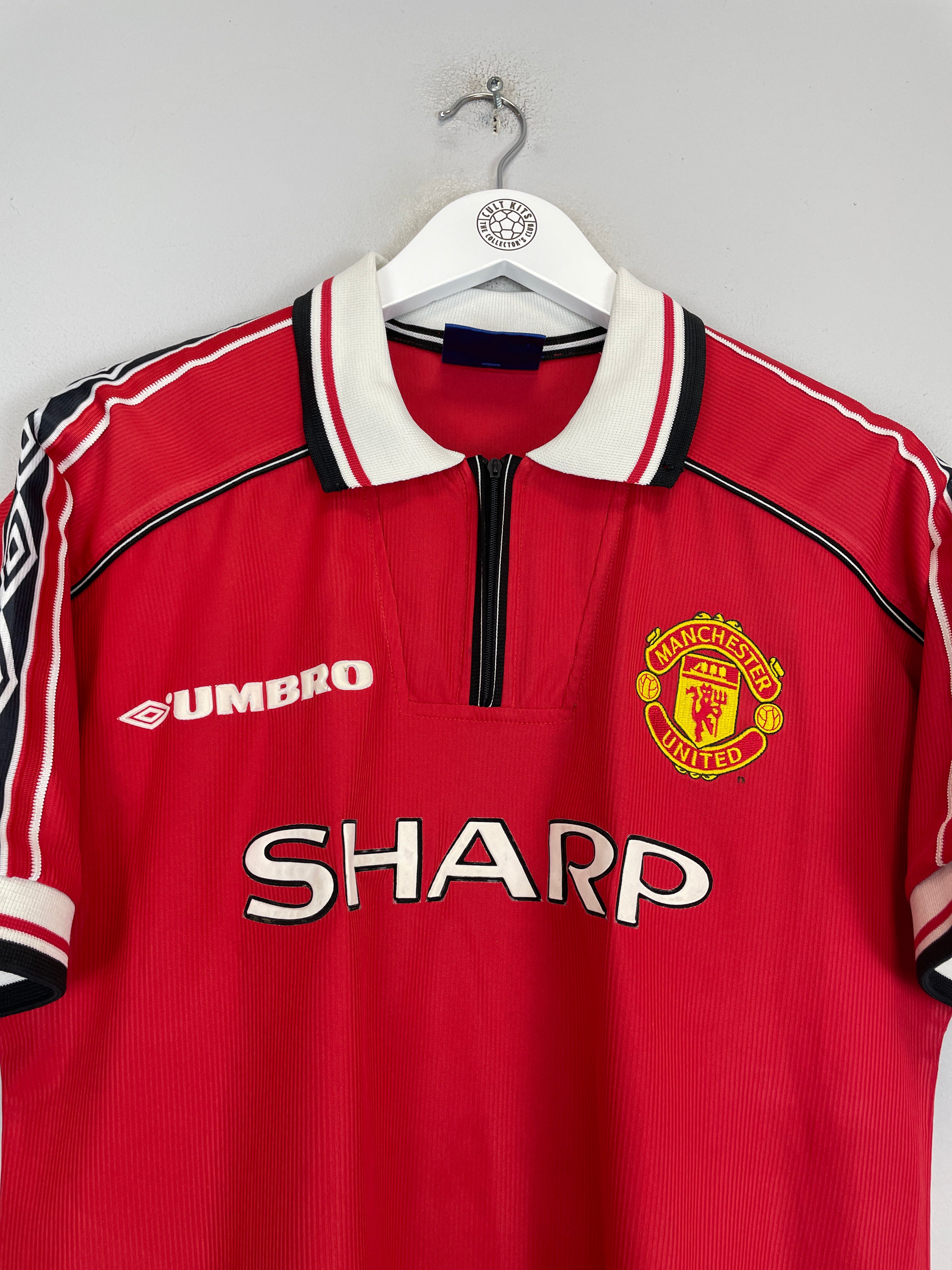 Shop 1998/00 MANCHESTER UNITED BECKHAM #7 HOME SHIRT (M) UMBRO, classic football shirts, vintage football shirts & retro soccer jerseys at Cult Kits
