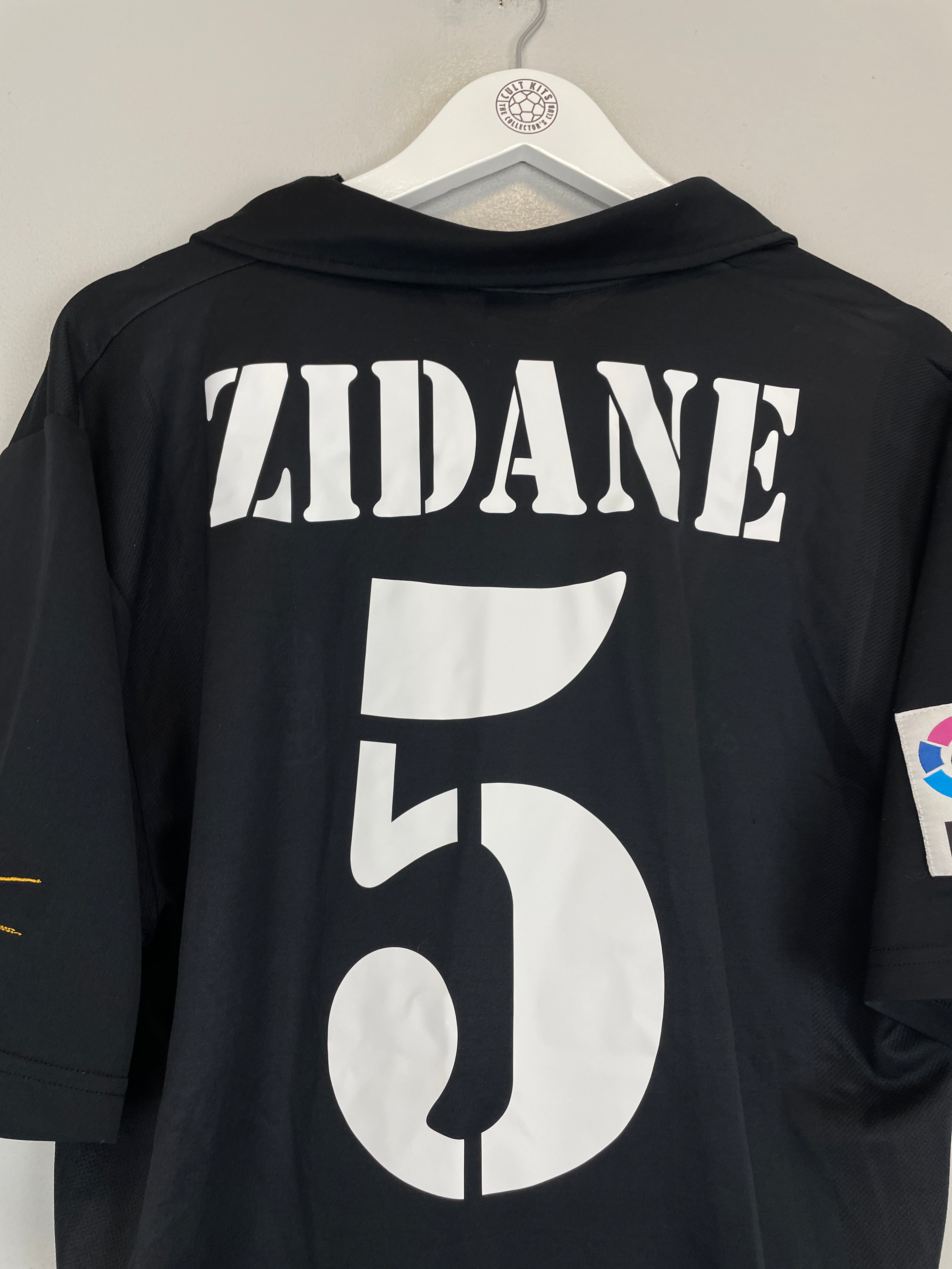 Shop 2002/03 REAL MADRID ZIDANE #5 *CENTENARY* AWAY SHIRT (L) ADIDAS, classic football shirts, vintage football shirts & retro soccer jerseys at Cult Kits
