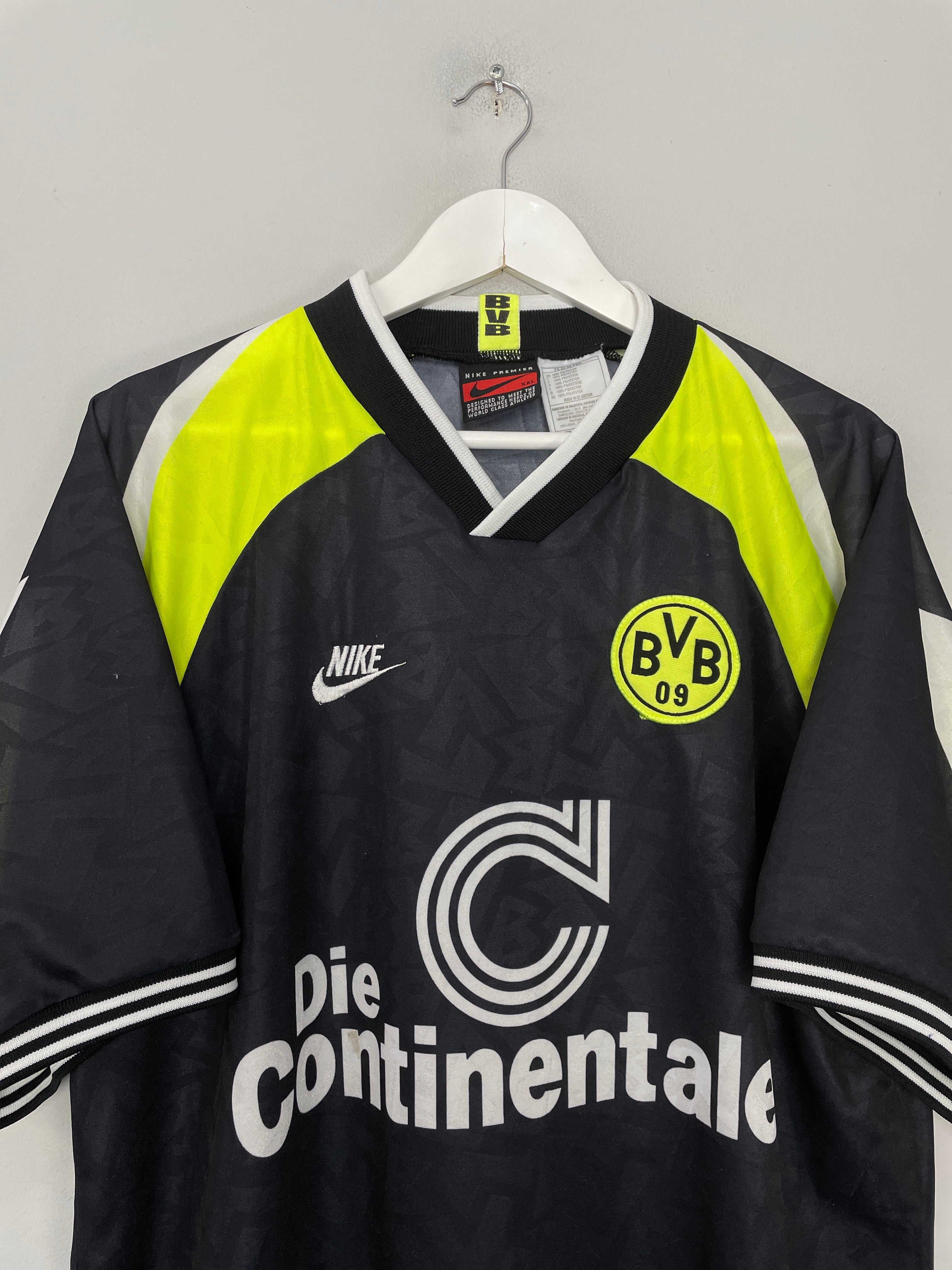 Shop 1995/96 DORTMUND AWAY SHIRT (XXL) NIKE, classic football shirts, vintage football shirts & retro soccer jerseys at Cult Kits