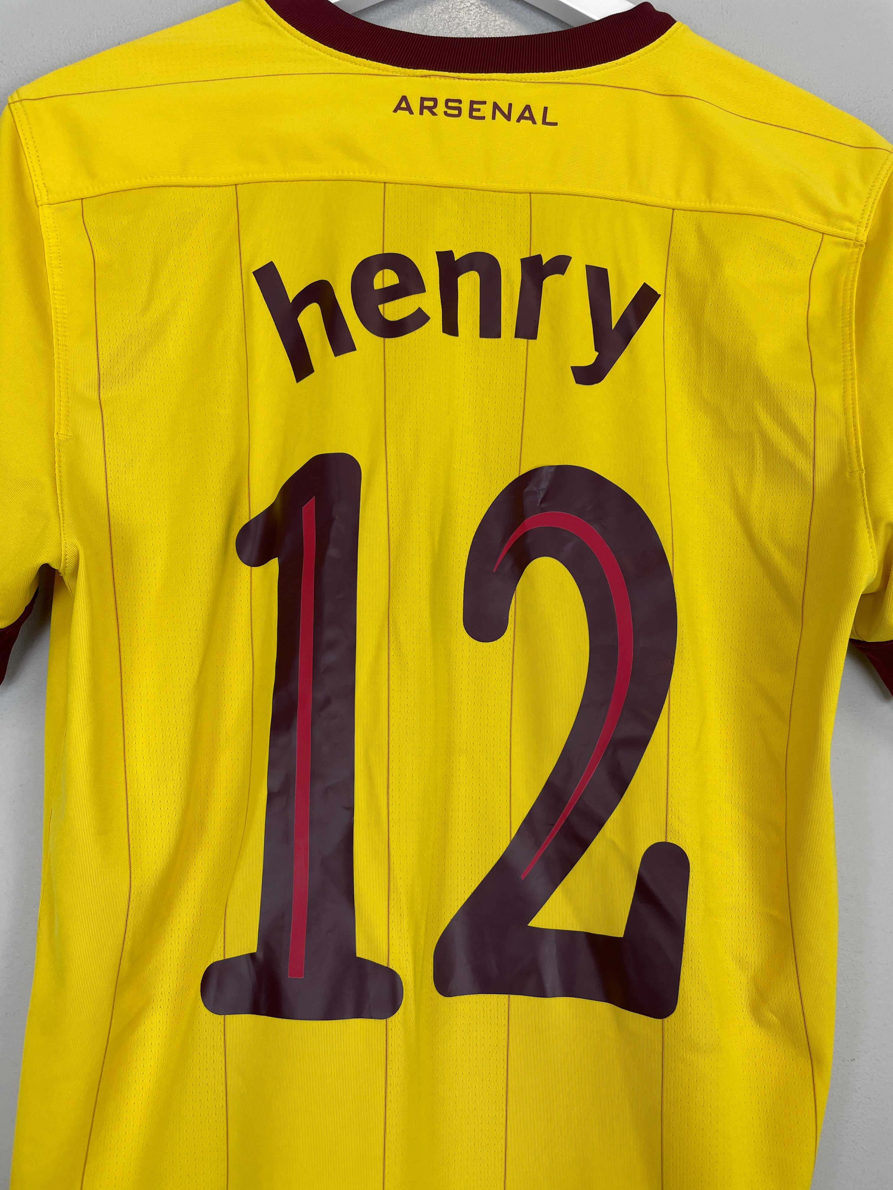 Shop 2010/11 ARSENAL HENRY #12 AWAY SHIRT (M) NIKE, classic football shirts, vintage football shirts & retro soccer jerseys at Cult Kits