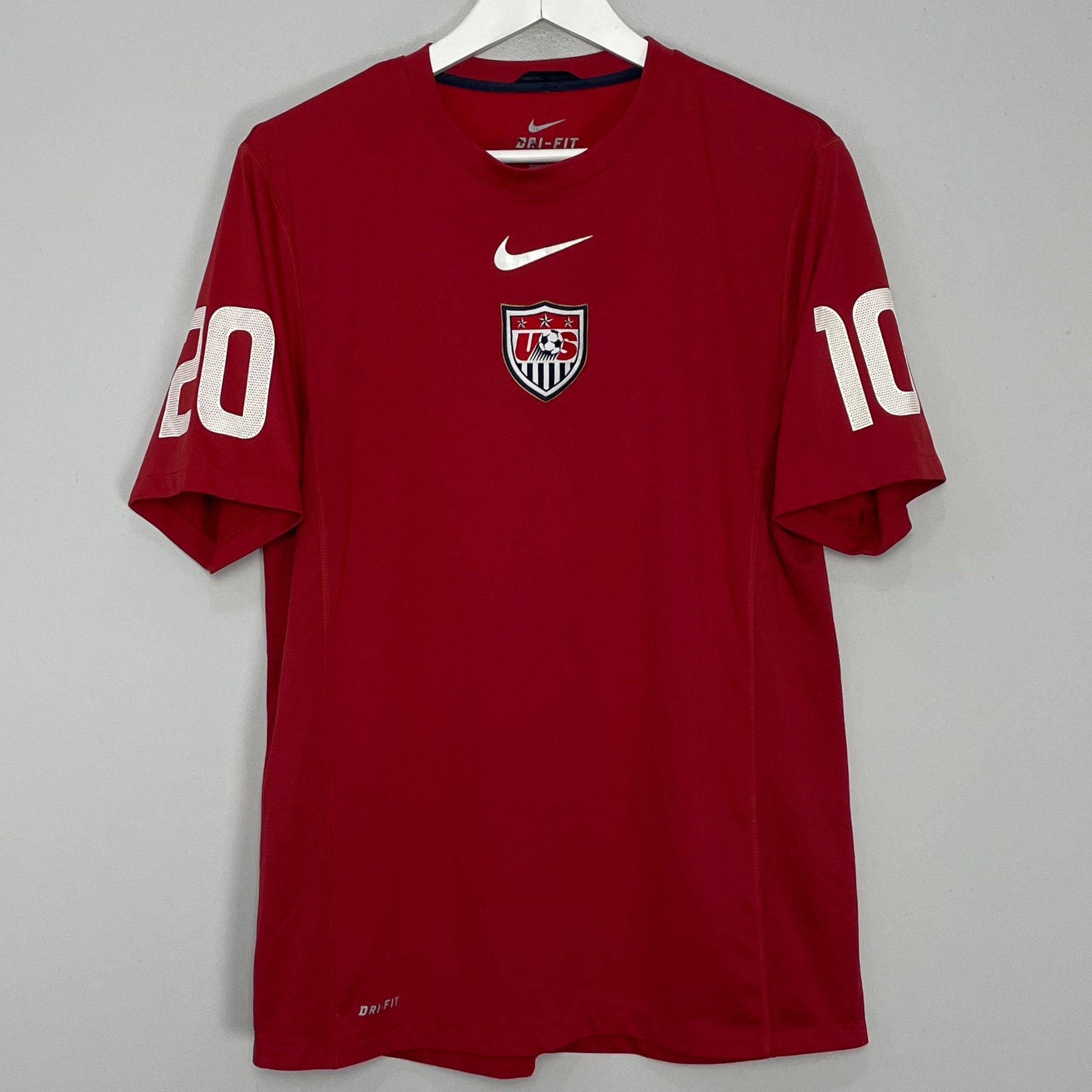 Shop 2010 USA PRE-MATCH SHIRT (L) NIKE, classic football shirts, vintage football shirts & retro soccer jerseys at Cult Kits