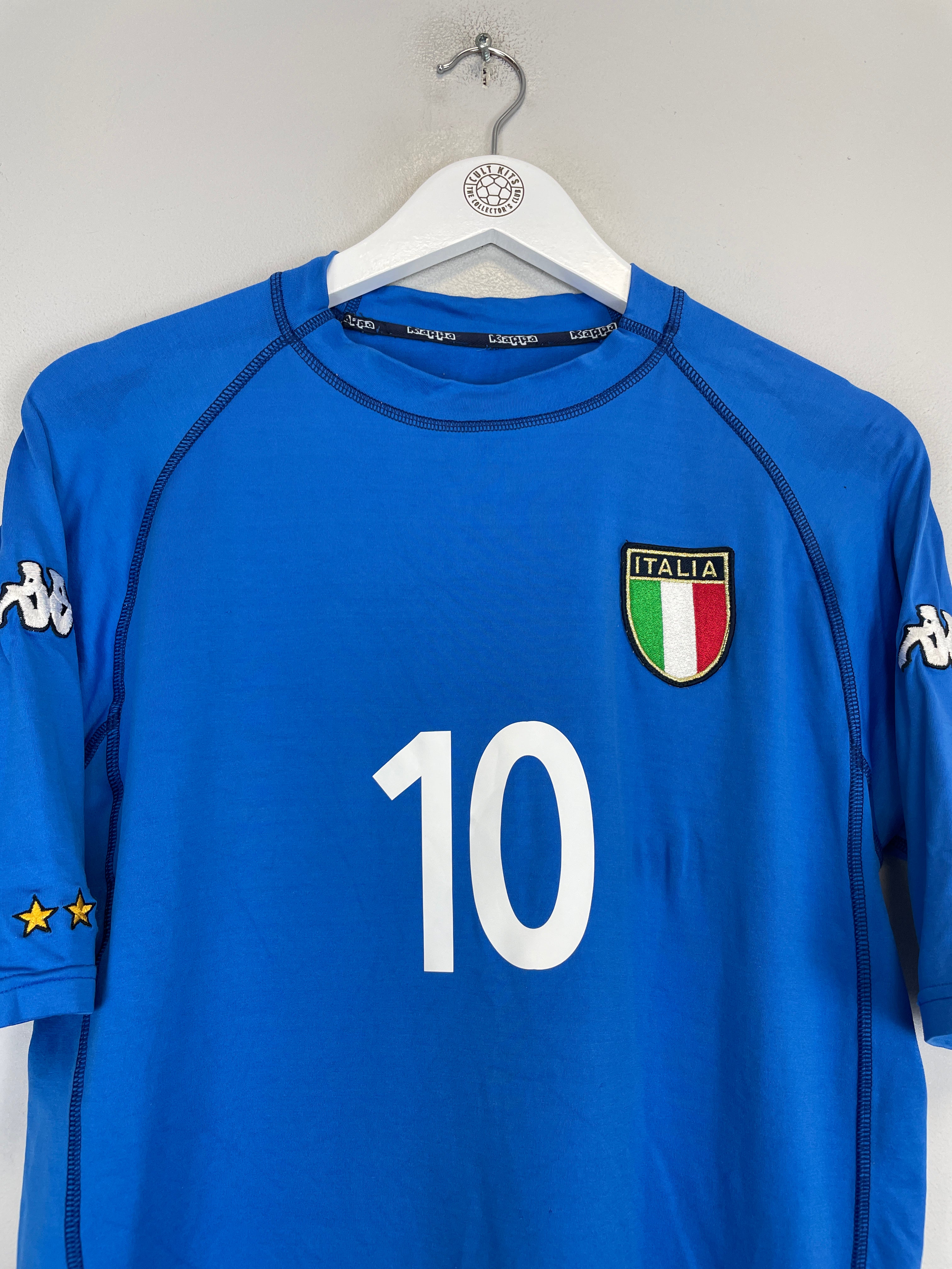 Shop 2000 ITALY TOTTI #10 HOME SHIRT (M) KAPPA, classic football shirts, vintage football shirts & retro soccer jerseys at Cult Kits
