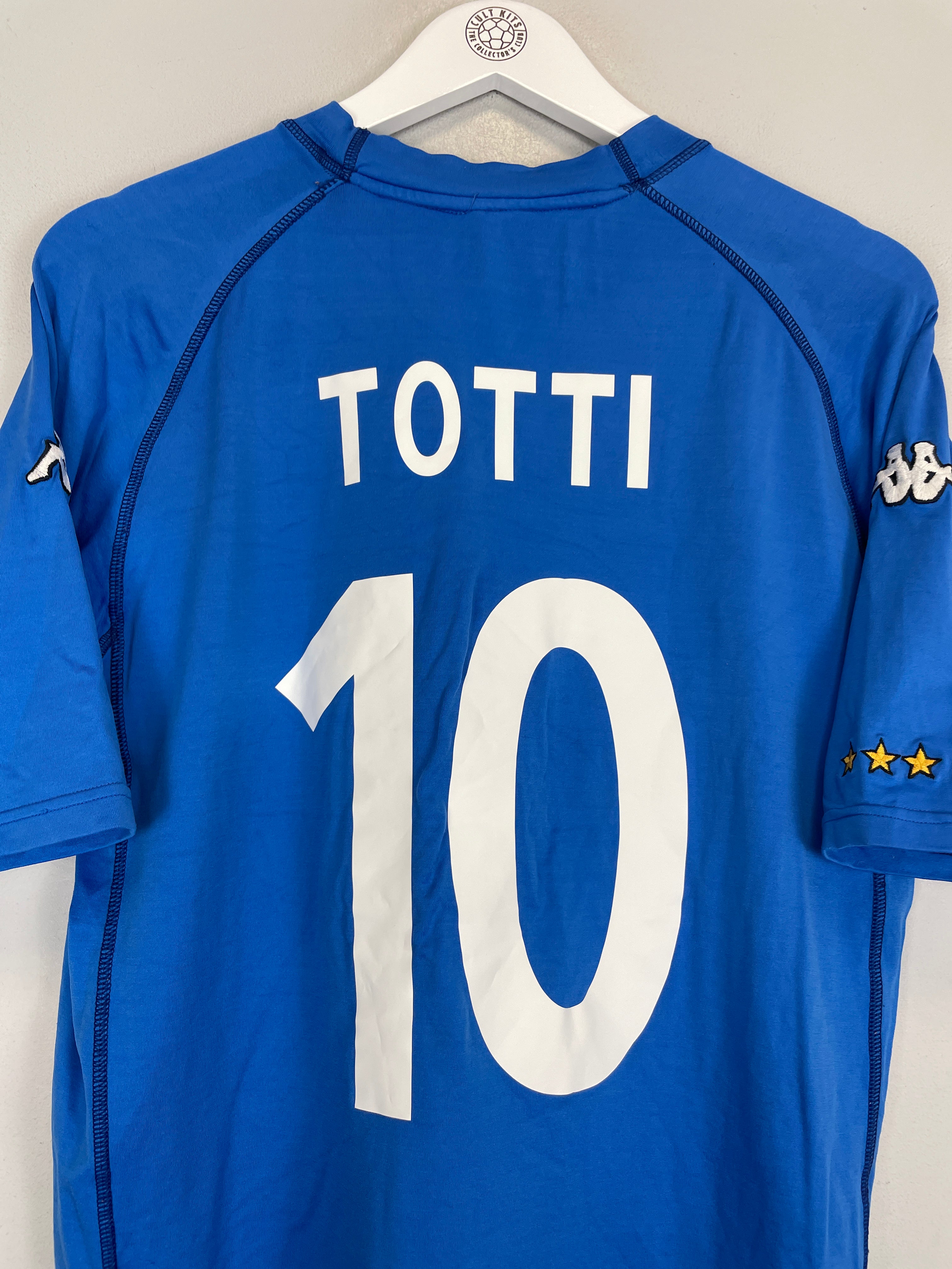 Shop 2000 ITALY TOTTI #10 HOME SHIRT (M) KAPPA, classic football shirts, vintage football shirts & retro soccer jerseys at Cult Kits