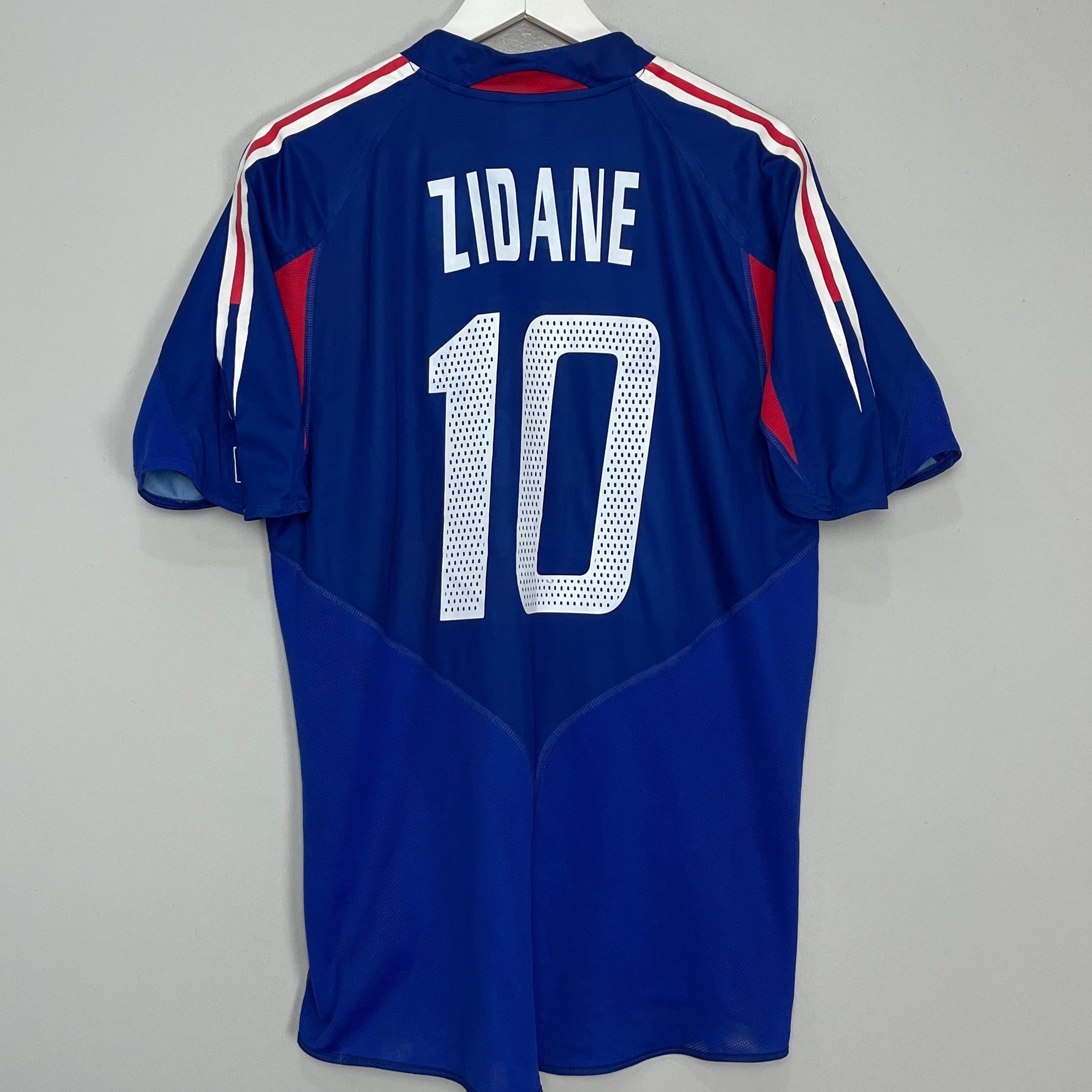 Shop 2004/06 FRANCE ZIDANE #10 HOME SHIRT (L) ADIDAS, classic football shirts, vintage football shirts & retro soccer jerseys at Cult Kits