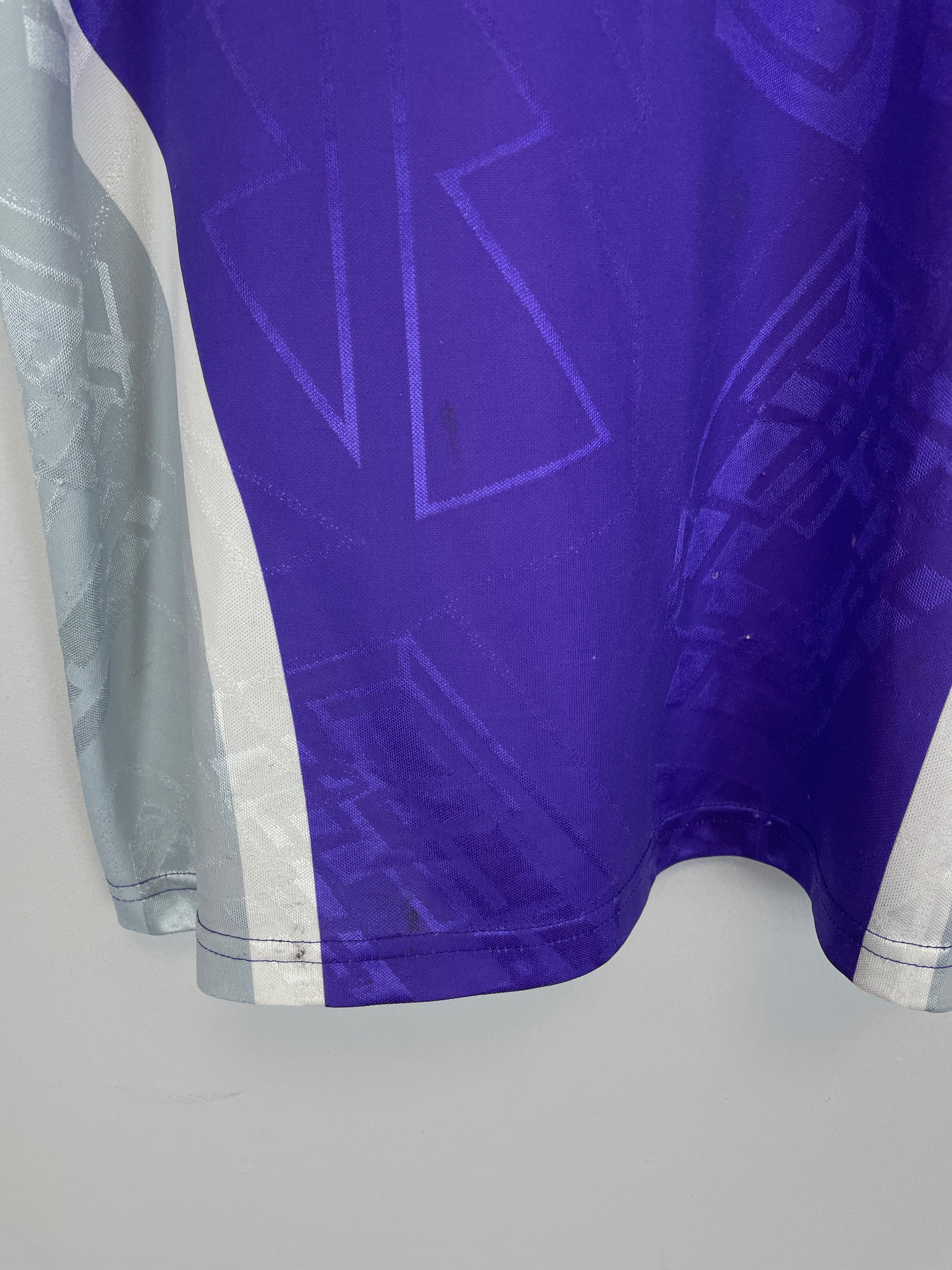 Shop 2003/04 TOULOUSE HOME SHIRT (XL) LOTTO, classic football shirts, vintage football shirts & retro soccer jerseys at Cult Kits