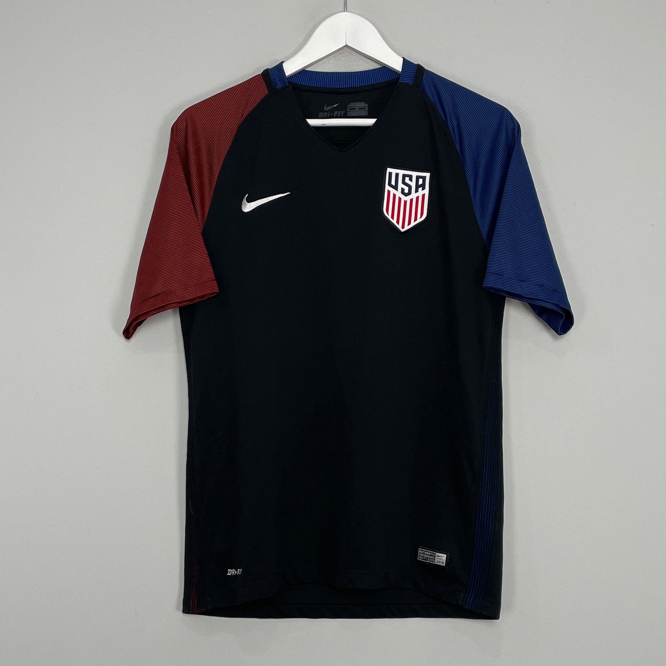 Shop 2016/17 USA AWAY SHIRT (M) NIKE, classic football shirts, vintage football shirts & retro soccer jerseys at Cult Kits