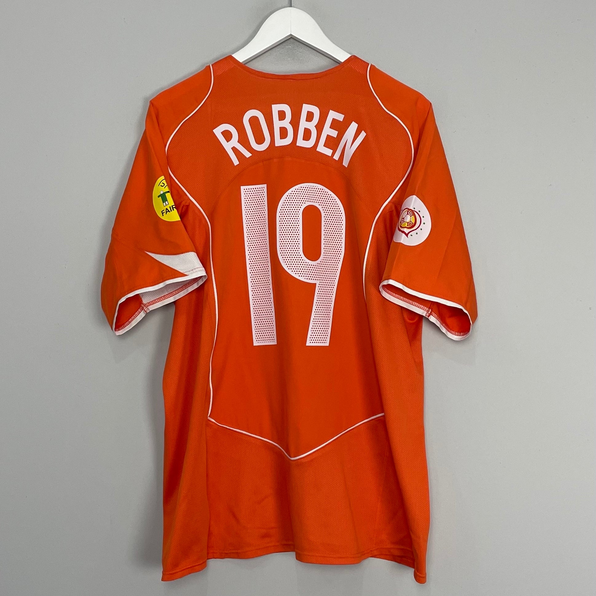 Shop 2004/06 NETHERLANDS ROBBEN #19 HOME SHIRT (L) NIKE, classic football shirts, vintage football shirts & retro soccer jerseys at Cult Kits