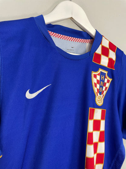 2006/08 CROATIA AWAY SHIRT (S) NIKE