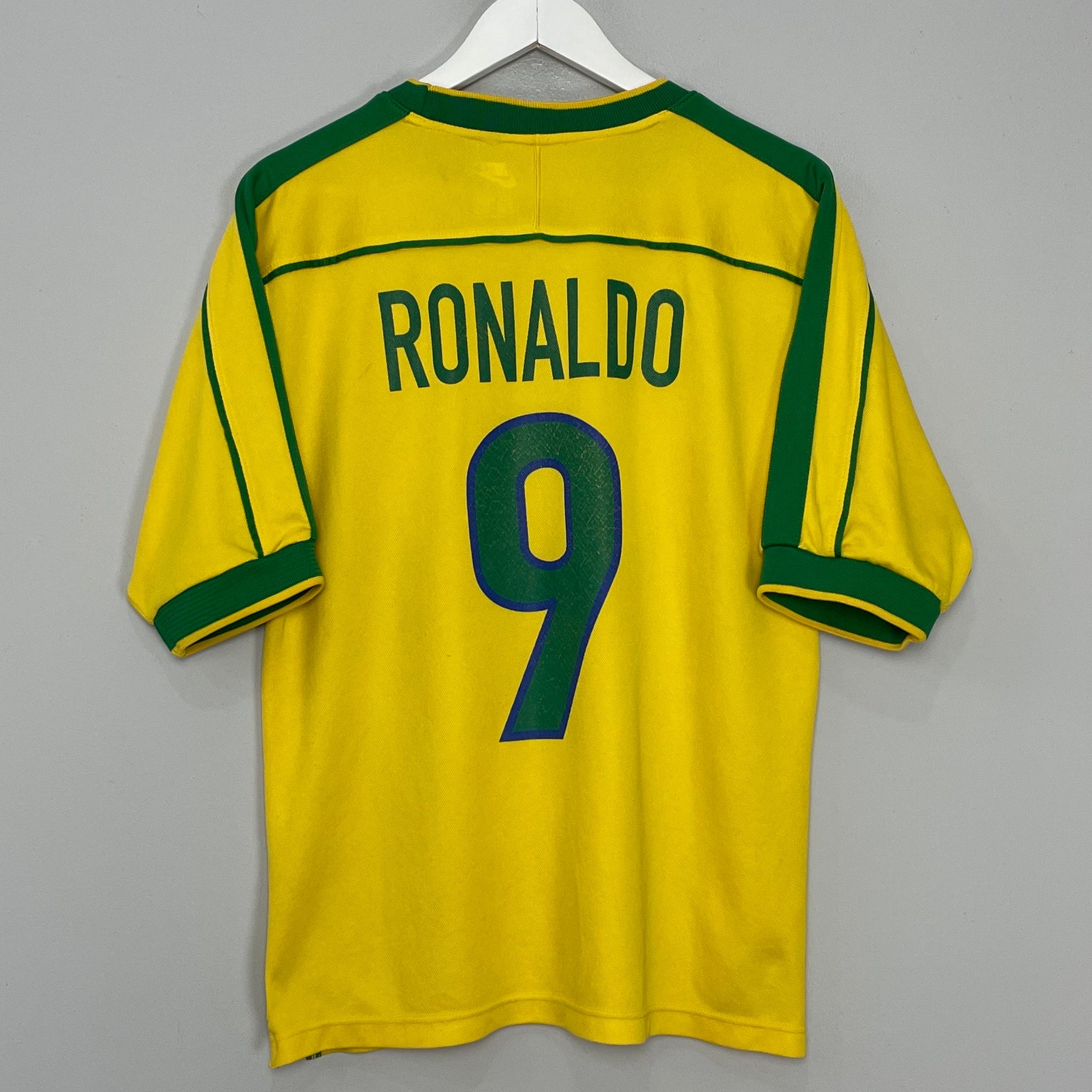 Shop 1998/00 BRAZIL RONALDO #9 HOME SHIRT (M) NIKE, classic football shirts, vintage football shirts & retro soccer jerseys at Cult Kits