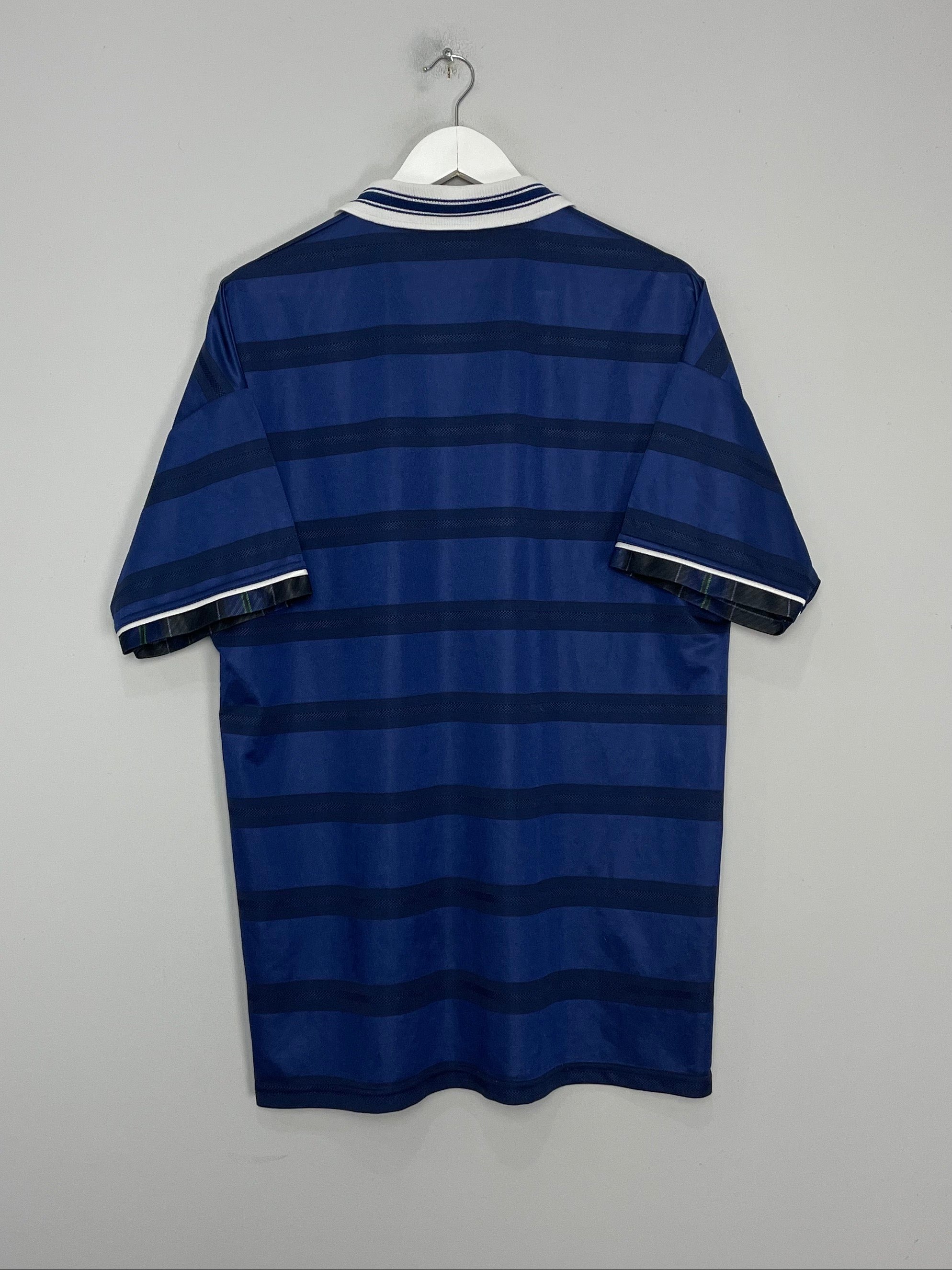 Shop 1998/00 SCOTLAND HOME SHIRT (XL) UMBRO, classic football shirts, vintage football shirts & retro soccer jerseys at Cult Kits