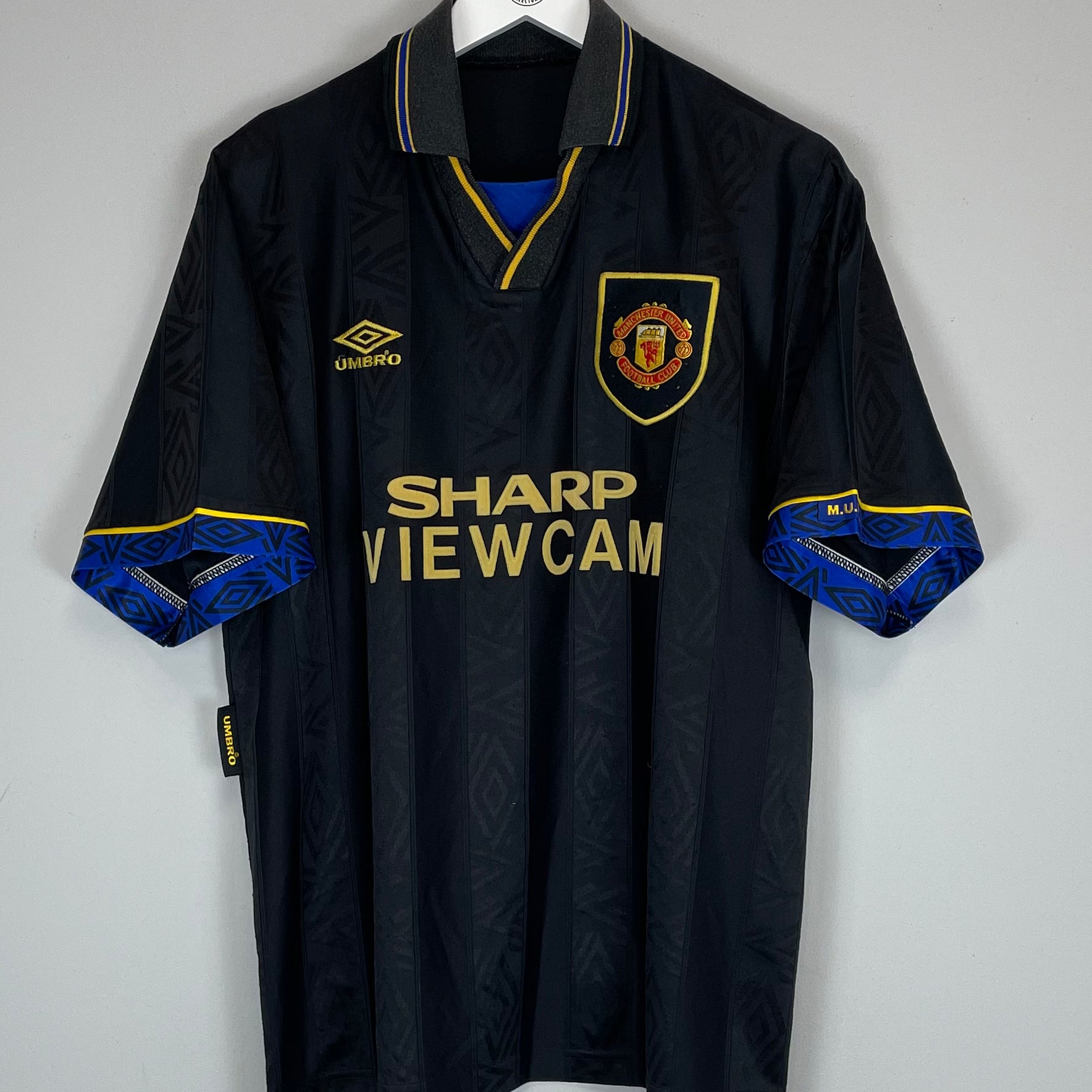 Shop 1993/95 MANCHESTER UNITED AWAY SHIRT (M) UMBRO, classic football shirts, vintage football shirts & retro soccer jerseys at Cult Kits